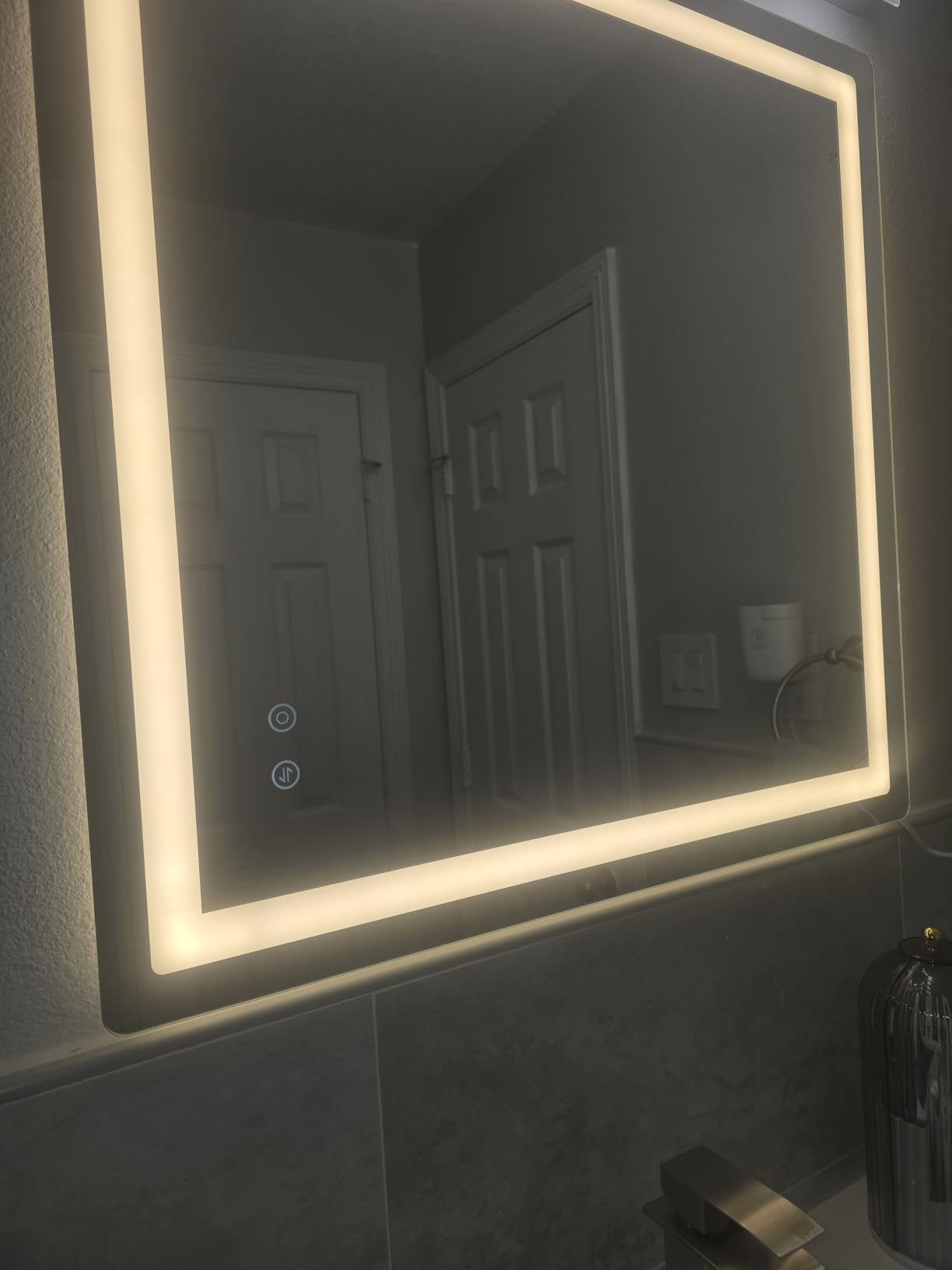 Delma LED Bathroom Mirror with Lights, 30x50 Vanity Mirror for Bathroom Wall, Anti-Fog, Dimmable, Front Lit & Backlit, Memory Function, Shatterproof Tempered Glass, 3 Color Modes(Horizontal/Vertical) customer photo 2