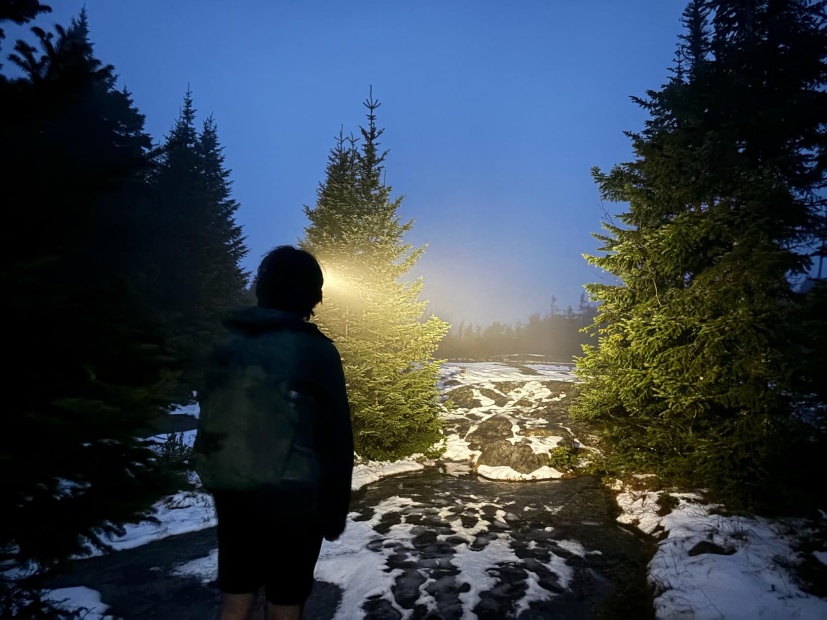 Nitecore NU25 MCT UL 400 Lumens Ultra Lightweight Headlamp, USB-C Rechargeable Sticker for Back Packing, Camping and Running customer photo 2