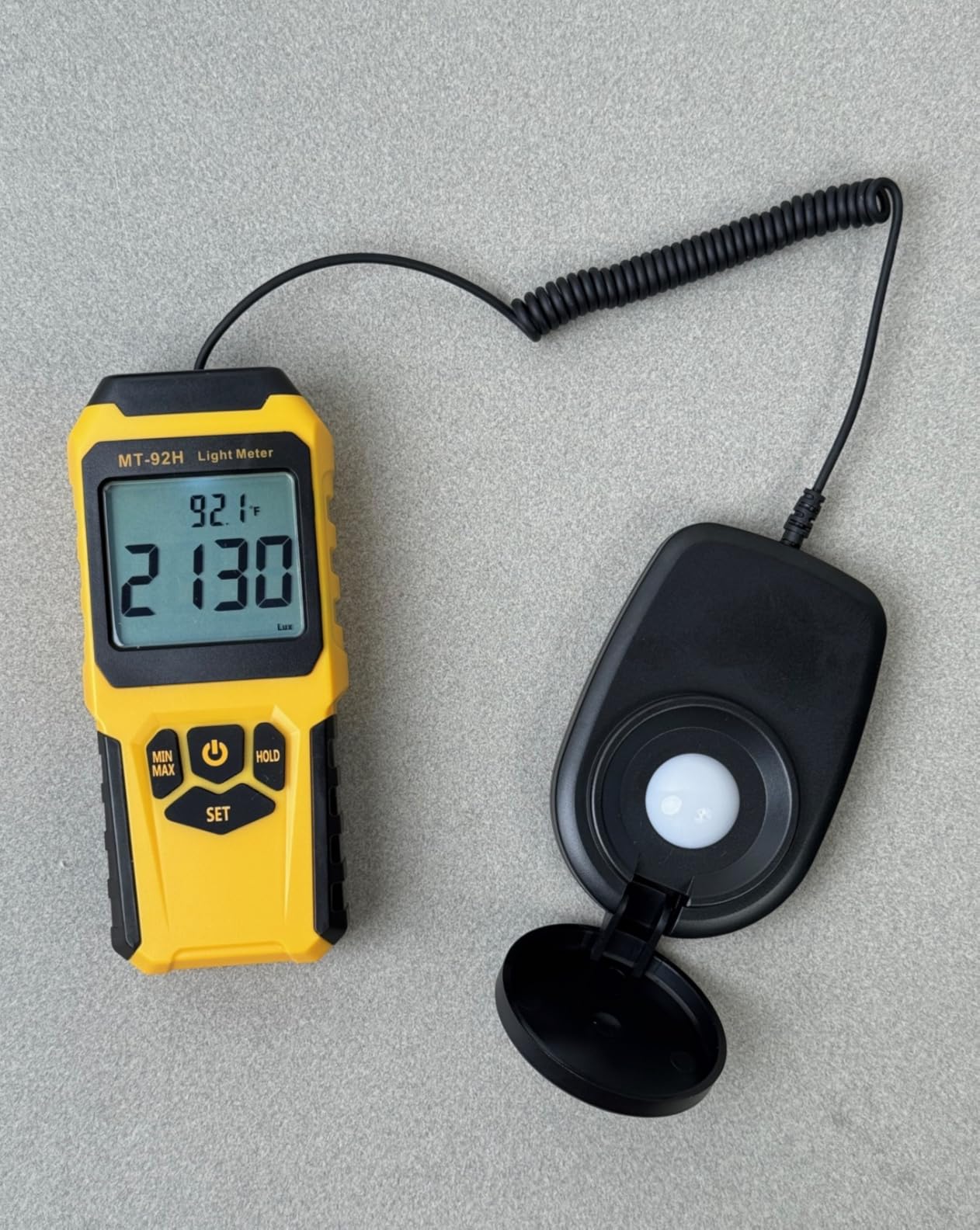 MT-92H Light Meter with Split Sensor Lux/Foot Candles Meter 500ms Refresh Rates Range up to 200,000 Lux Switchable Backlight Temperature Measurer 14°F-140°F customer photo 2