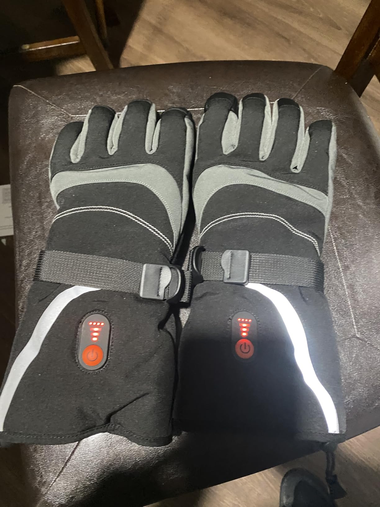 Heated Gloves for Men Women, Rechargeable Electric Gloves with Battery (3000mAh x 2) 15s FlashHeat Technology, Waterproof Touchscreen customer photo 1