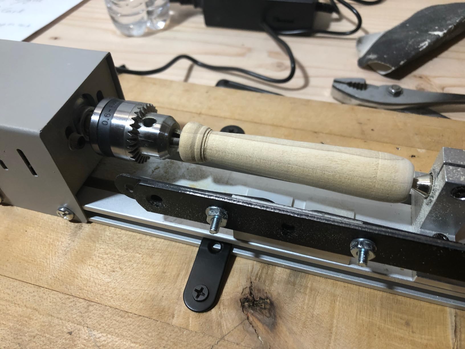 VEVOR Wood Lathe, 6Amp 1 HP Benchtop Wood Lathe Machine with 150 to 3800 RPM Variable Speed customer photo 2