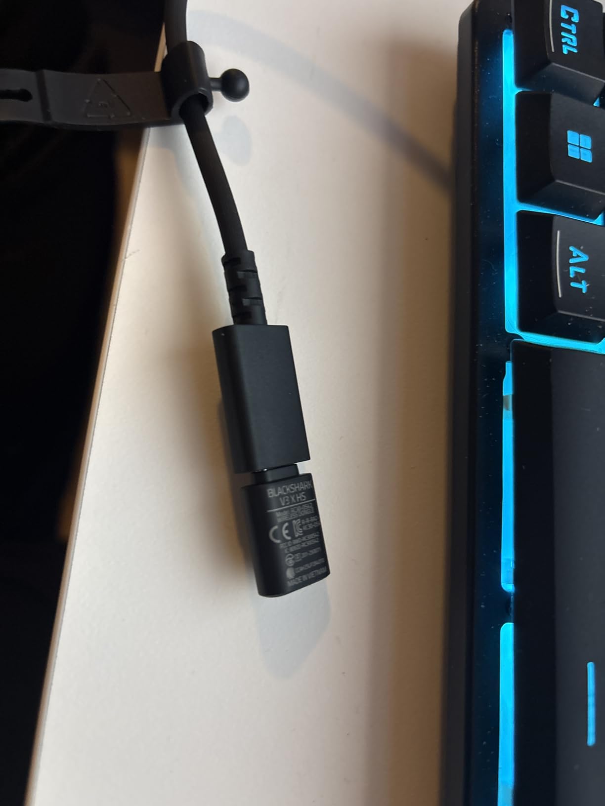 Razer BlackShark V3 X HyperSpeed Wireless Gaming Headset for PC: 50mm Drivers - Cardioid Mic - 2.4 GHz, Bluetooth, USB - Works with Mac, PS5, Nintendo Switch, Smartphone - 70 Hr Battery - Black customer photo 2