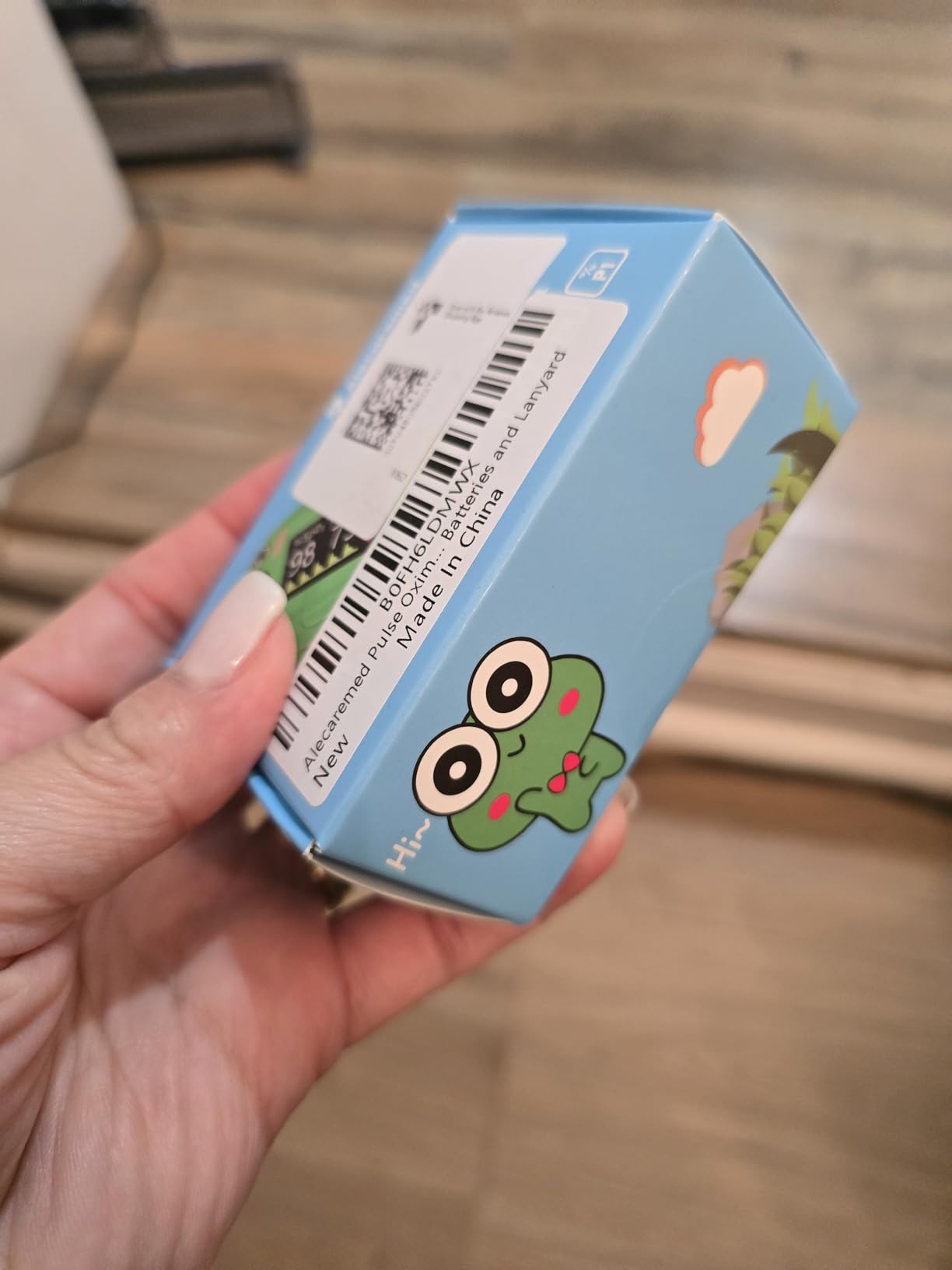 Pulse Oximeter for Kids, Adorable Animal Children Oxygen Monitor Fingertip with 20 × Memory, 4 Color OLED Display Blood Oxygen Saturation Monitor with Alarm, Batteries and Lanyard customer photo 1