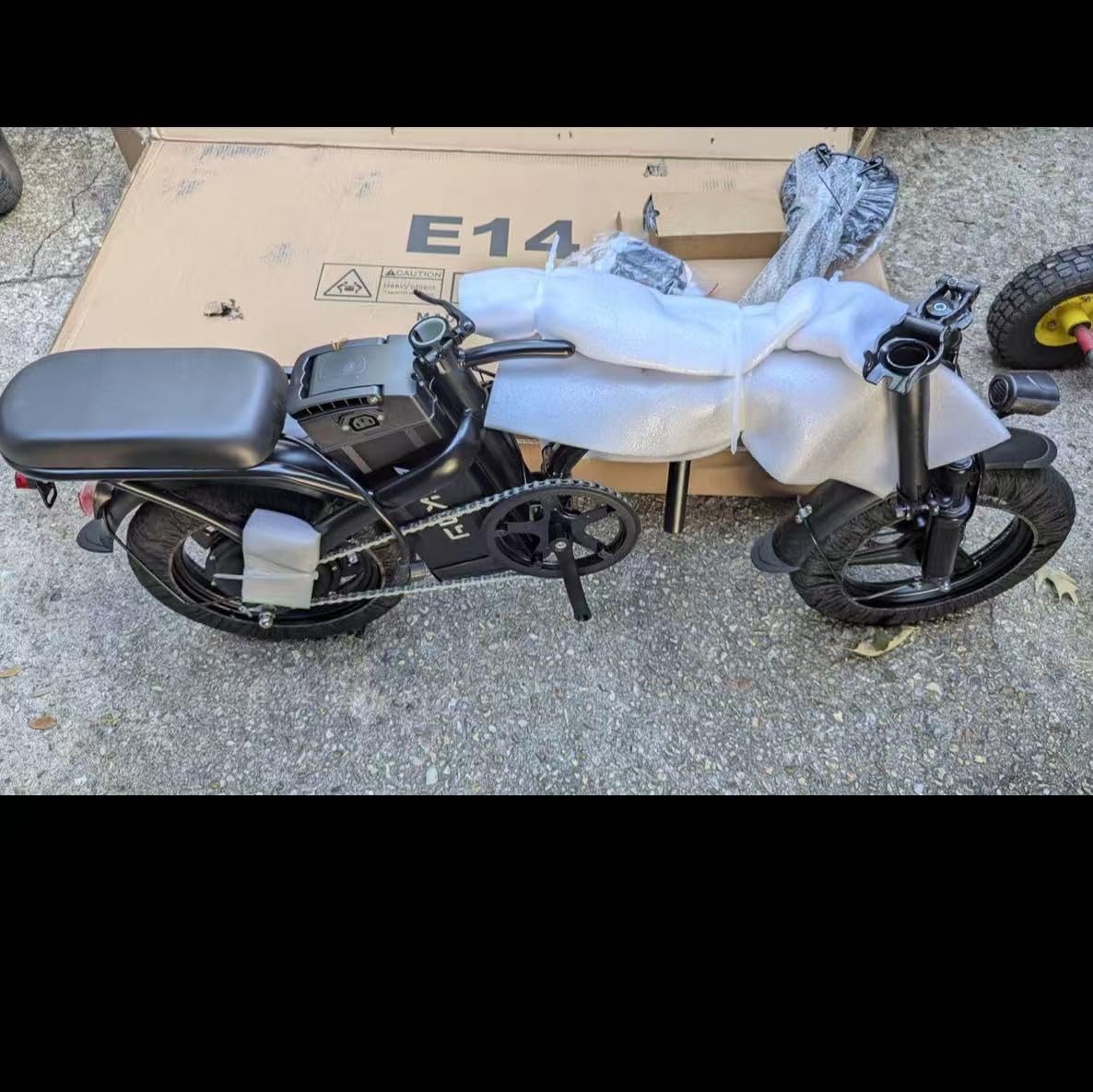 Foldable Electric Bike for Adults and Teens, 700W Peak Motor Ebike with 30-60 Miles PAS Range, 14