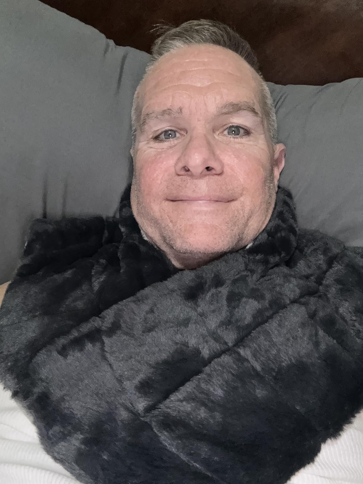 UTK 30s Fast Heating Pad for Neck Shoulder and Back, 6X Deeper Pain Relief Weighted Far Infrared Heating Pads, 8 Heat Options Max 159°F, 16 Auto Timer, 24