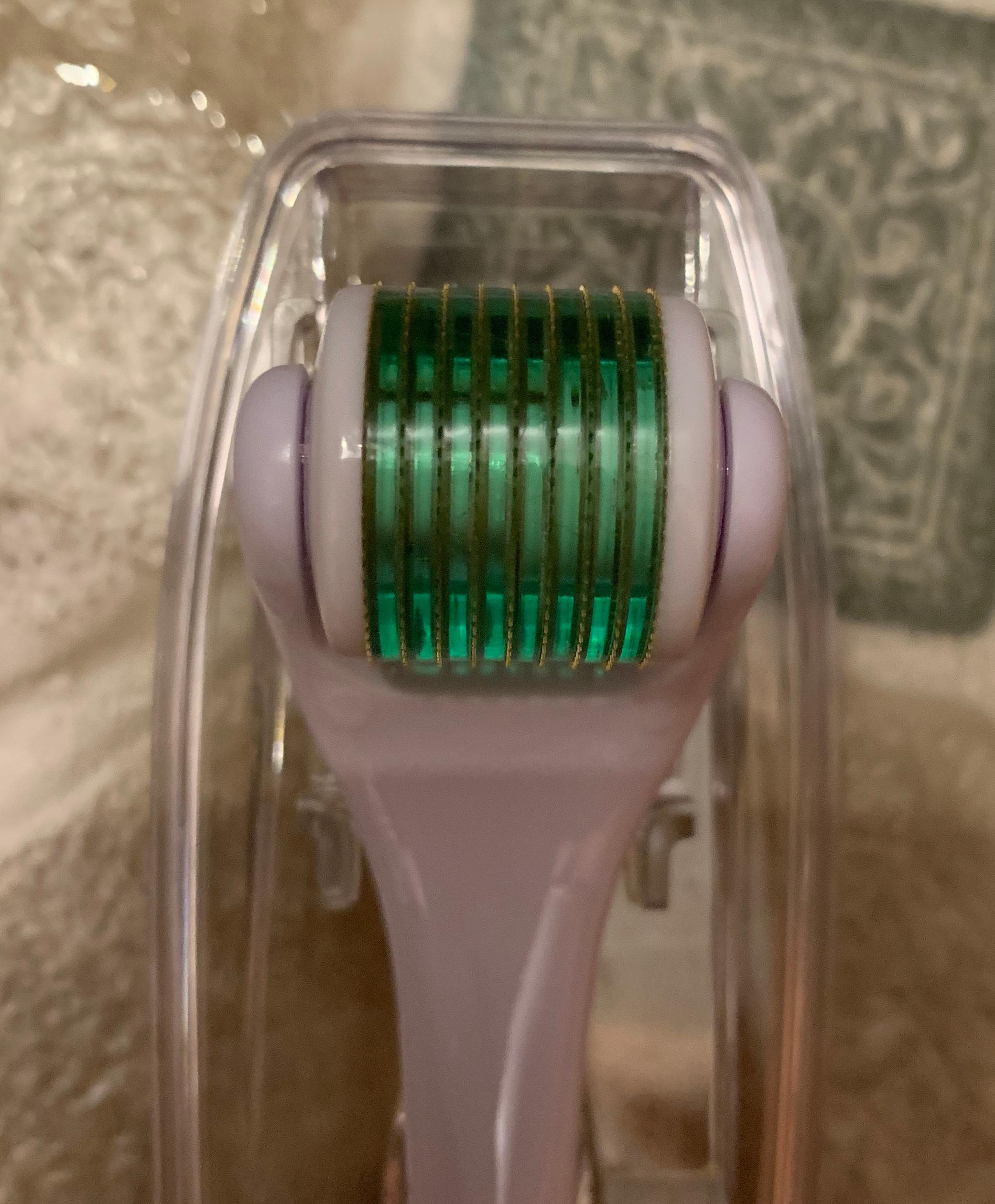 Derma Roller Microneedling Roller for Face, Beard, Hair - Includes Free Storage Case, for Men and Women customer photo 1