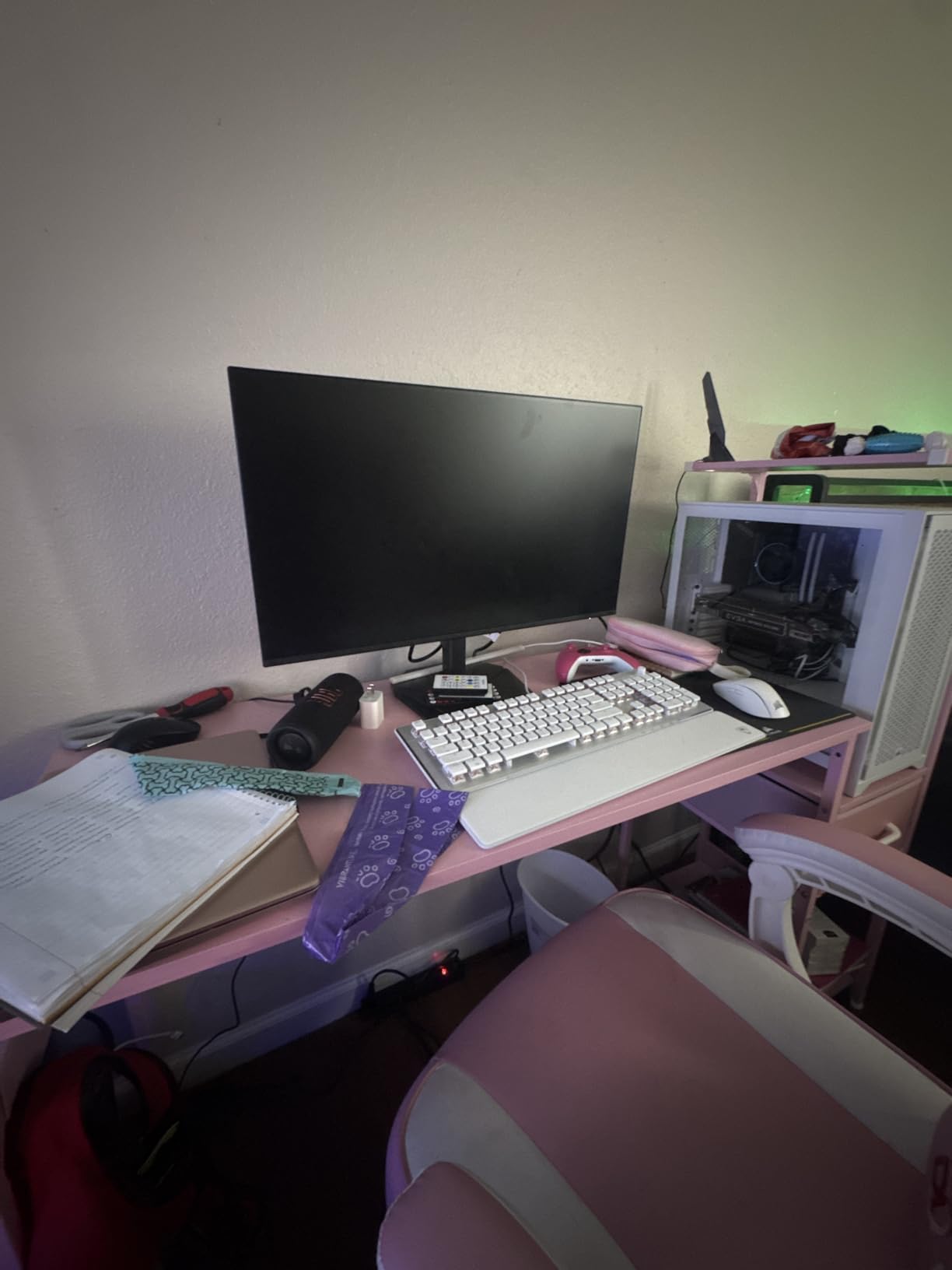 Acer Nitro 27 Gaming Monitor | Full HD 1920 x 1080 | IPS | ZeroFrame | AMD FreeSync | 144Hz Refresh Rate | 1ms (VRB) | sRGB 99% | 1 x Display Port 1.2 and 1 x HDMI 1.4 | KG271 P6bip customer photo 1