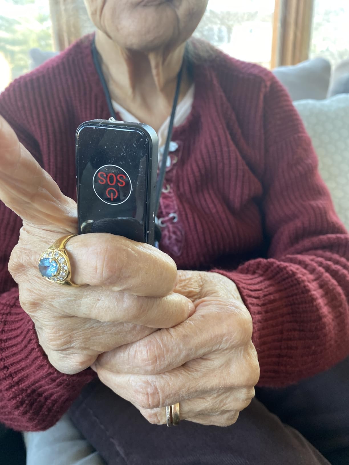 SecuLife New 2026 Fall Alert Device, Medical Alert Pendant with for Seniors, SOS Call, GPS Tracking & Reminders - Wearable Emergency Necklace for Elderly, Waterproof, 2-Way Calling, Panic Button customer photo 2