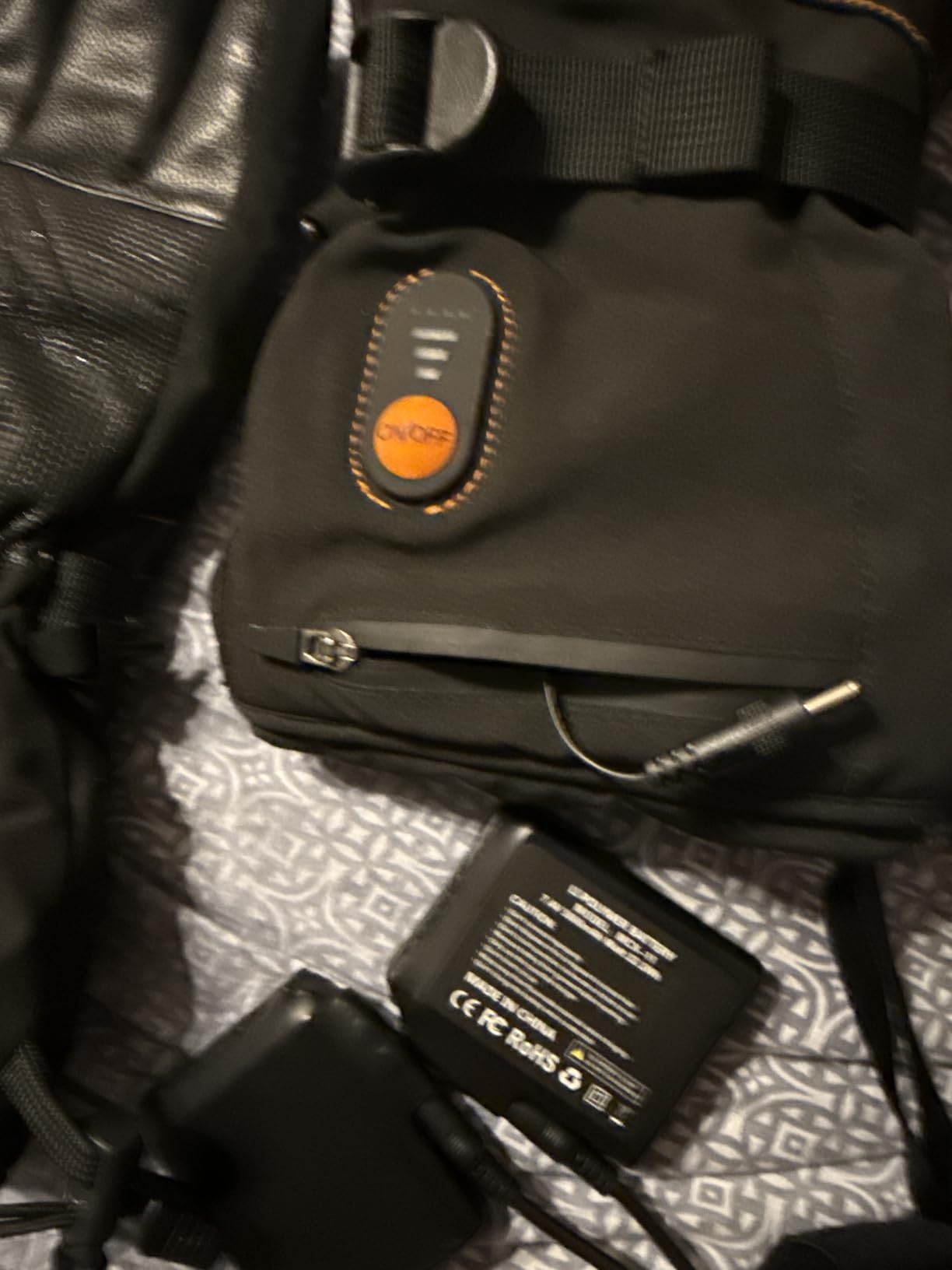 Heated Gloves for Men Women, 7.4V Electric Battery Rechargeable Heated Ski Gloves, Waterproof Touchscreen Heating Gloves for Winter Outdoor Hunting Motorcycle Cycling customer photo 1