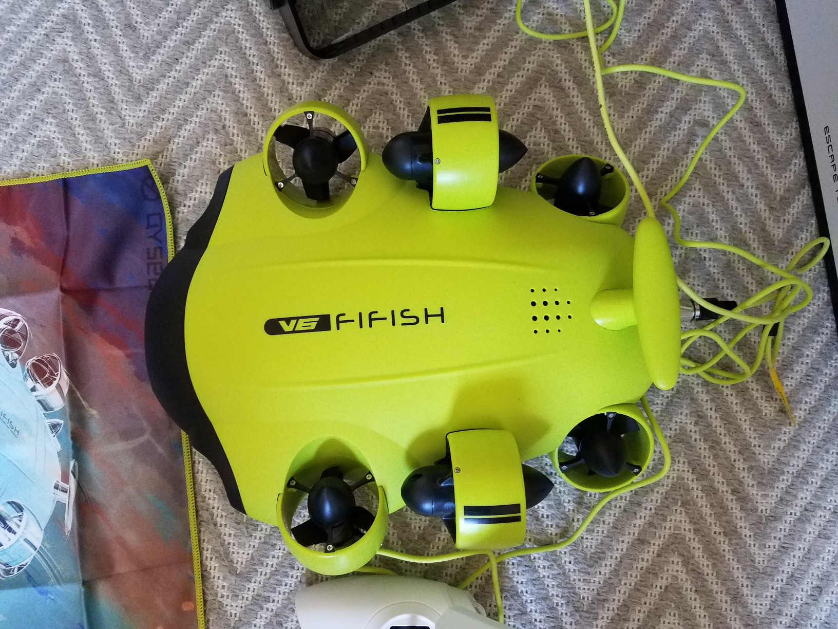 【2025 New】FIFISH V-EVO 4K60FPS Underwater Drone with Robotic Arm, with Removable SD Card, QYSEA AI Vision Lock 360° Omnidirectional Movement Underwater ROV with Depth Hold,330ft Dive customer photo 1