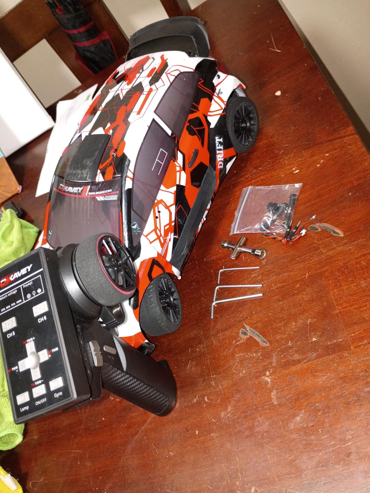 1:12 RC Rally Car Fast Max 50 MPH,Drift Car with Gyro 4X4,Brushless Fast RC Cars with 3S 2200 mAh Battery,1/12 Remote Control Cars for Adults for 4WD,for Racetrack & Mud-Red customer photo 2