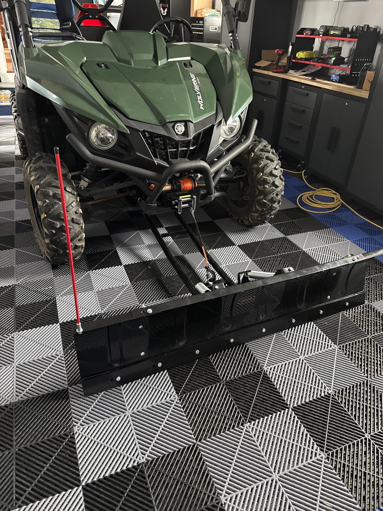 VEVOR Snow Plow Kit, 48in Universal Snow Plow Attachment, Height & Left-Right Adjustable, Quick to Detach, Steel ATV Scrape Blade, 3 Mount Options, Efficient Snows Clearing, for Most ATVs & UTVs customer photo 1