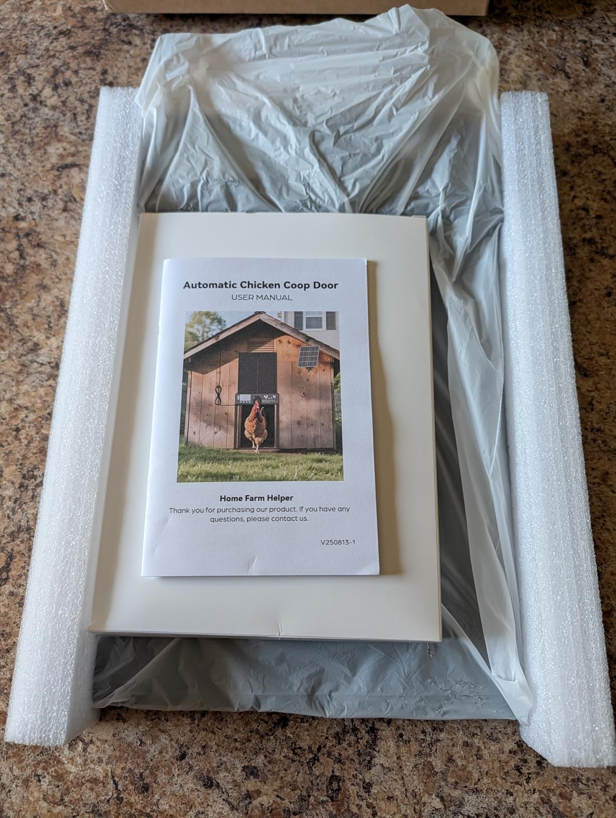 WiFi Automatic Chicken Coop Door with Camera, APP Remote Control, Smart Solar Powered Auto Chicken Door Opener with Timer, Night Vision, Anti-Pinch Safety, Smart Alerts, Space-Saving Roll-Up Design customer photo 1