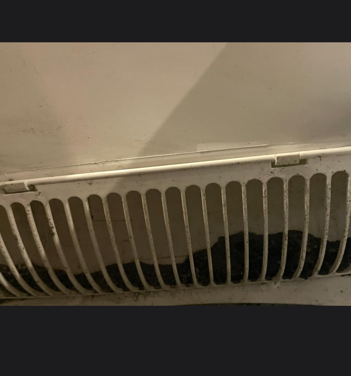 Self Cleaning Litter Box,Open Top Automatic Litter Box with App Control for Multiple Cats, Safety Sensors Protection, Odor Control Includes 2 roll Liners,Large Waste Bin, Cream White customer photo 1