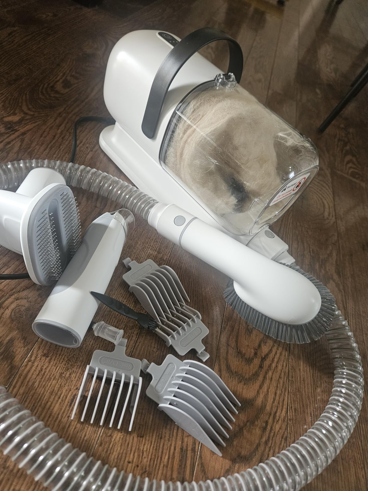 Dog Grooming Vacuum, All-in-One Pet Grooming Kit with Hair Clipper & Shedding Brush, Low Noise 12,000Pa Dog Hair Remover Vacuum, Pet Groomer Set with Cleaning Brushes, PG01 customer photo 2