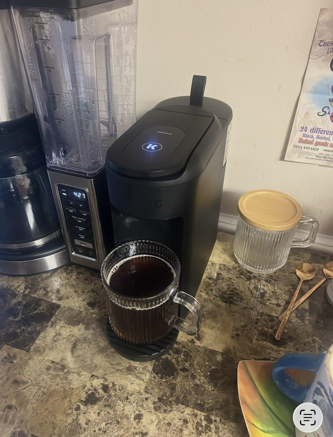 Keurig K-Mini Mate Single Serve K-Cup Pod Coffee Maker, Brews Up to 12 oz Cup, Compact Portable Coffee Machine for Small Spaces, Great for Dorms & Offices, Black customer photo 1