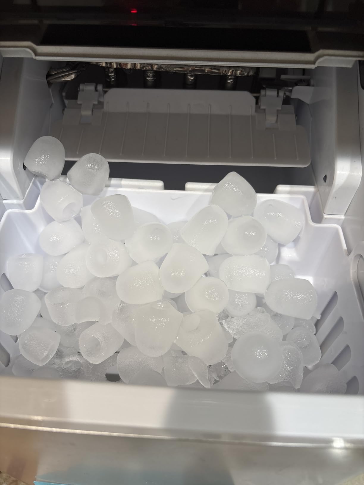 Commercial Ice Maker Machine 500LBS/24H, 350LBS Storage Bin & UL Approval, 182 Ice Cubes in 10-15min, Self-Cleaning, Air Cooled Ice Machine with LCD Panel for Bar Business Cafe (500 lbs) customer photo 1