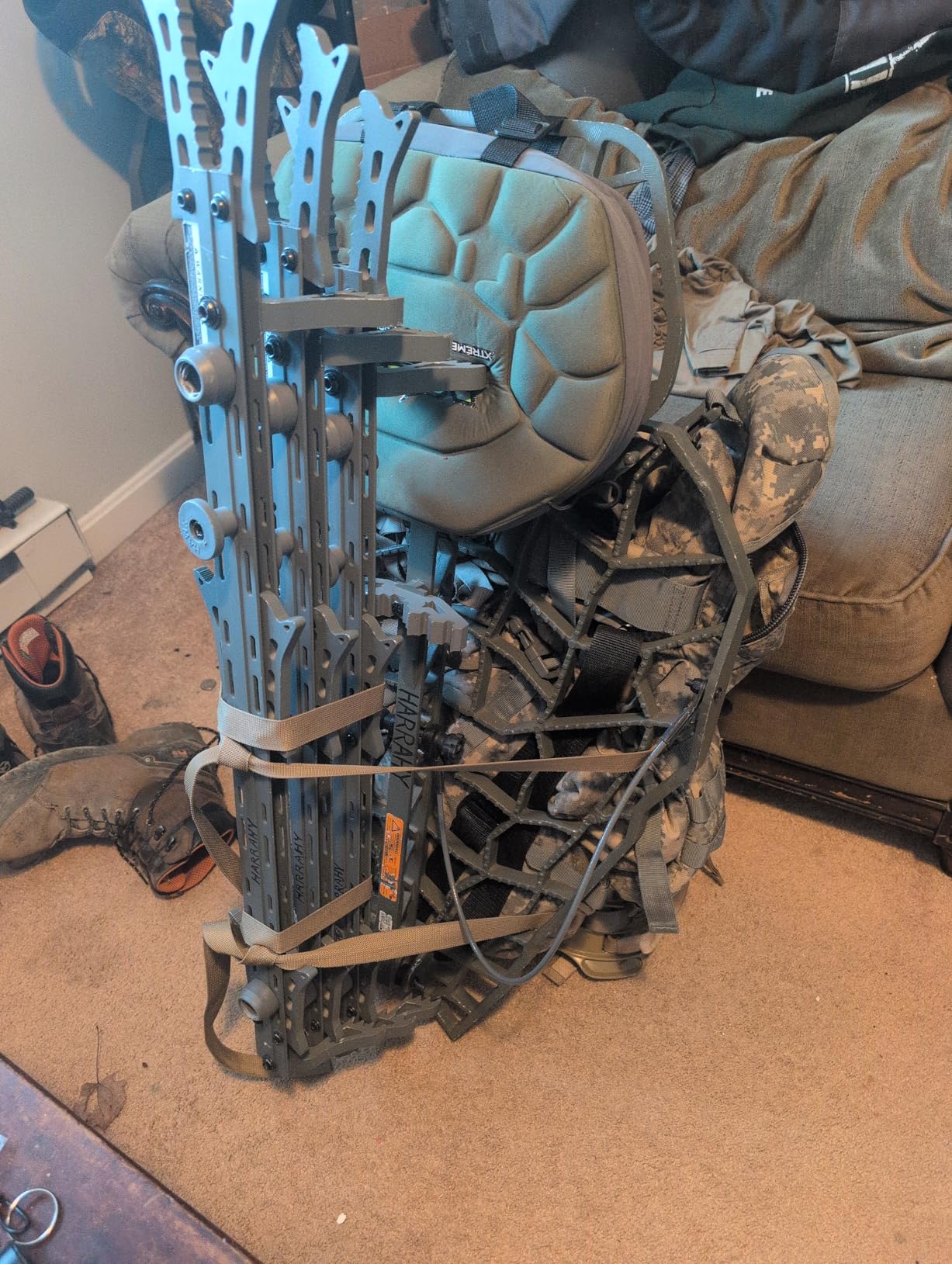 XOP Vanish Evolution - Cast Aluminum Hang On Tree Stand for Hunting - Deluxe Deer Stand customer photo 1