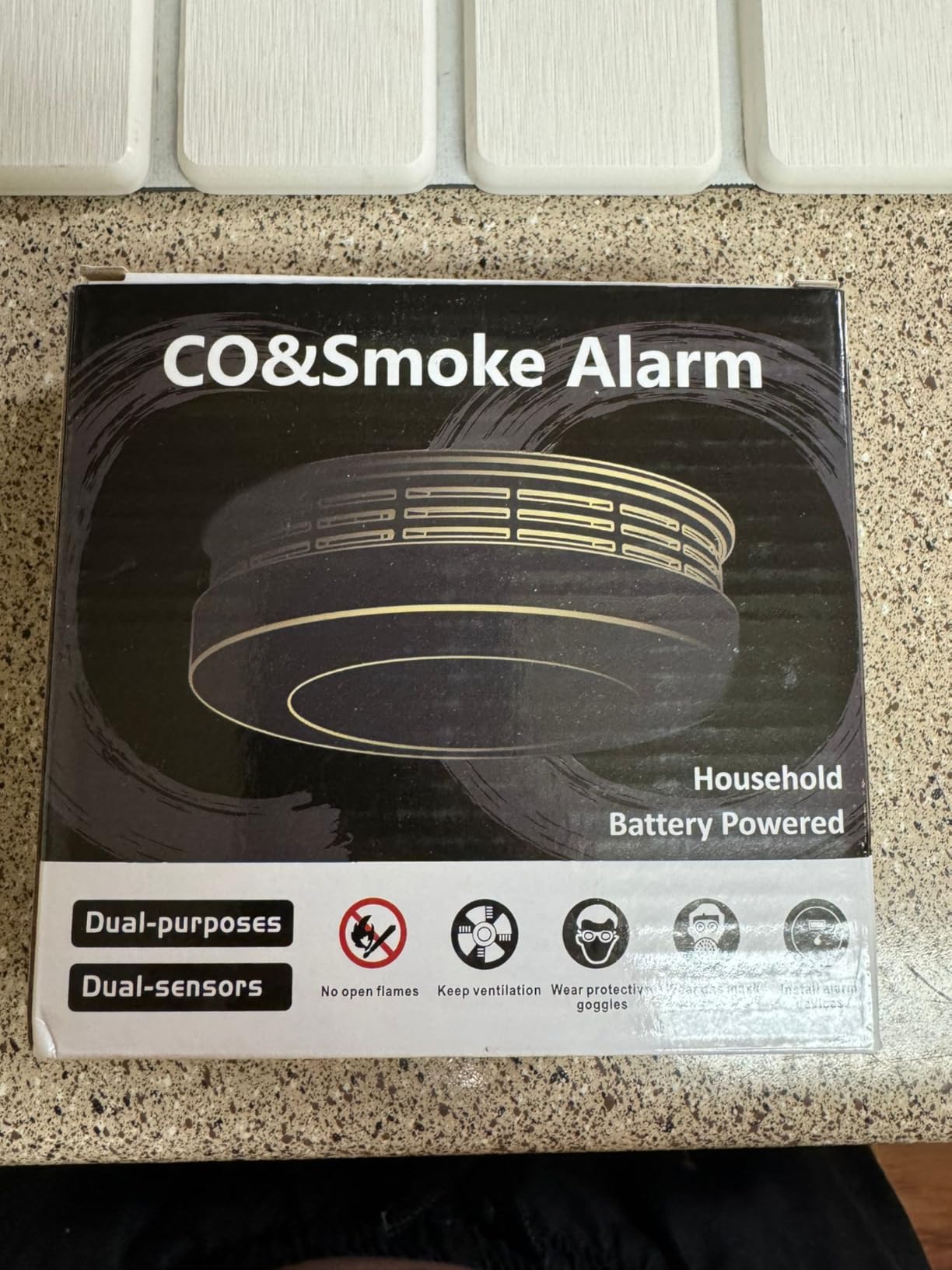 1-Pack Smart Smoke and Carbon Monoxide Detector with App Notifications, Replaceable Battery, Wi-Fi Smoke and CO Detector Combo for Home and Office, Easy Setup customer photo 1
