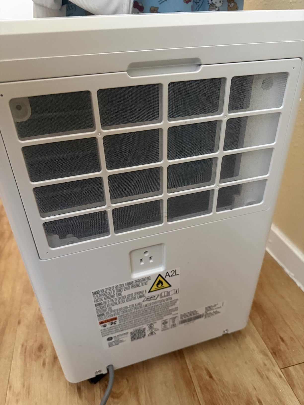 GE Portable Dehumidifier 25 Pint, Perfect for Bedroom, Basement & Garage or Rooms up to 1500 Sq Ft, Ideal for High Humidity Areas, Complete with Empty Bucket Alarm & Clean Filter Alert customer photo 2