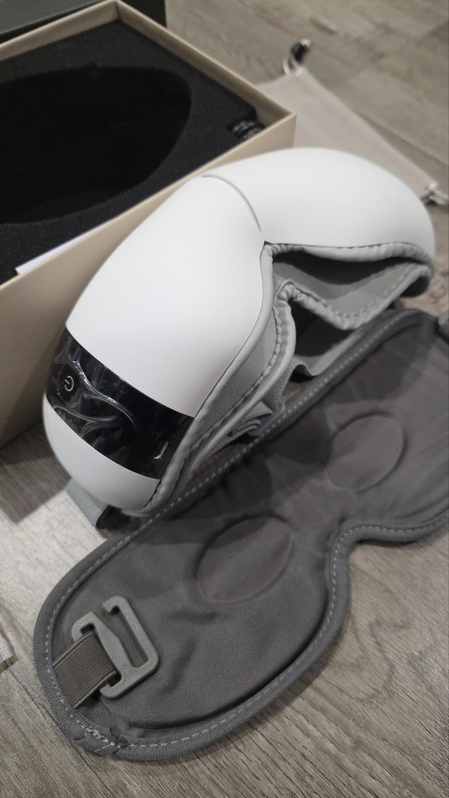 HubiCare Ultra Quiet with Double Pad Eye Massager, under 30dB Heat & Cooling for Enhanced Comfort, Airbag and Bluetooth Music for Dark Circles, Dryness, Relieve Strain and Migraine Relief customer photo 2