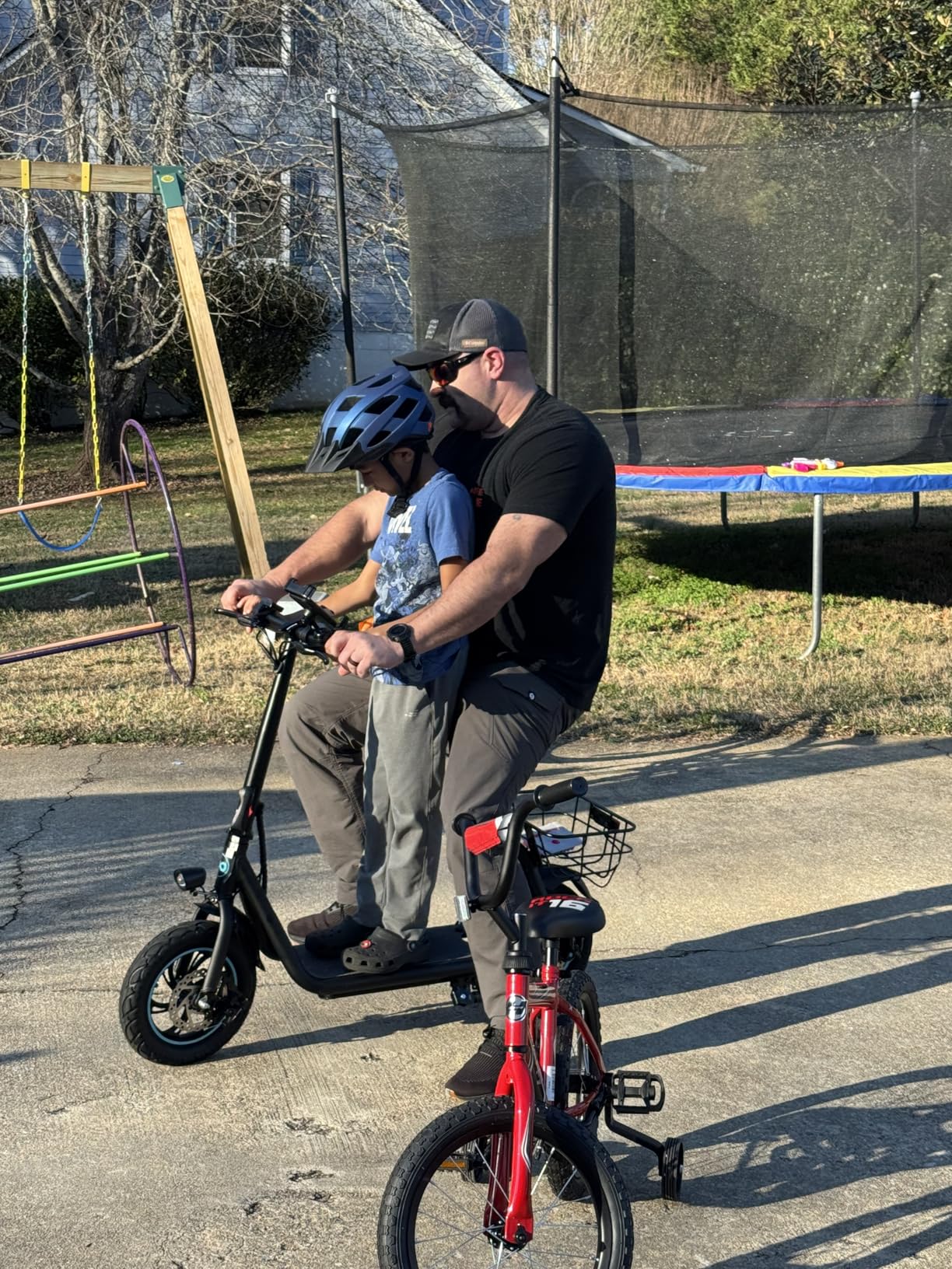 C1 Electric Scooter with Seat for Adults, 450W Motor, 20-Mile Range, 16MPH, Foldable Commuter E-Scooter with Basket for Grocery, Pets, and Daily Commute- Matte Black customer photo 2