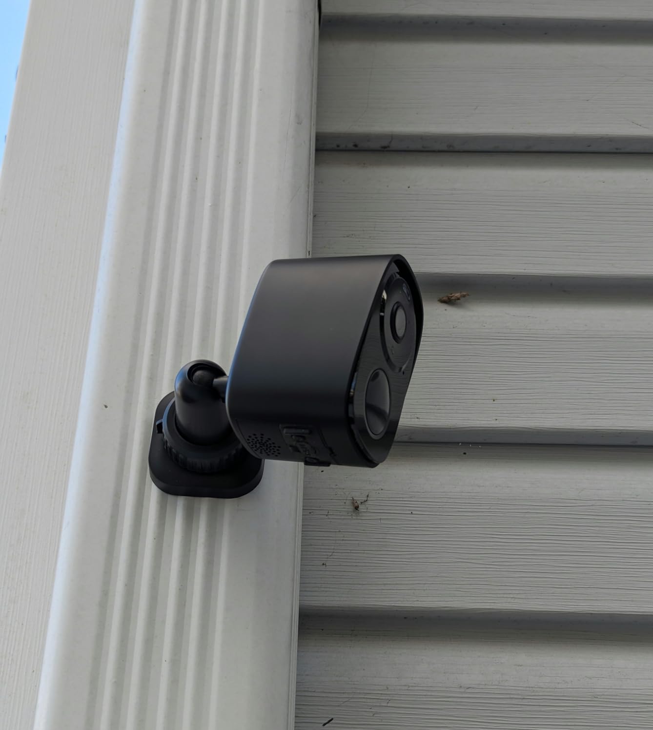 2026 Enhanced 2K UHD Security Cameras Wireless Outdoor - Free Cloud & SD Storage, Dual-Band WiFi 2.4G/5G, Full-Color Night Vision, 6-Month Battery, Motion Alerts, IP66 Weatherproof, 2-Way Talk customer photo 2