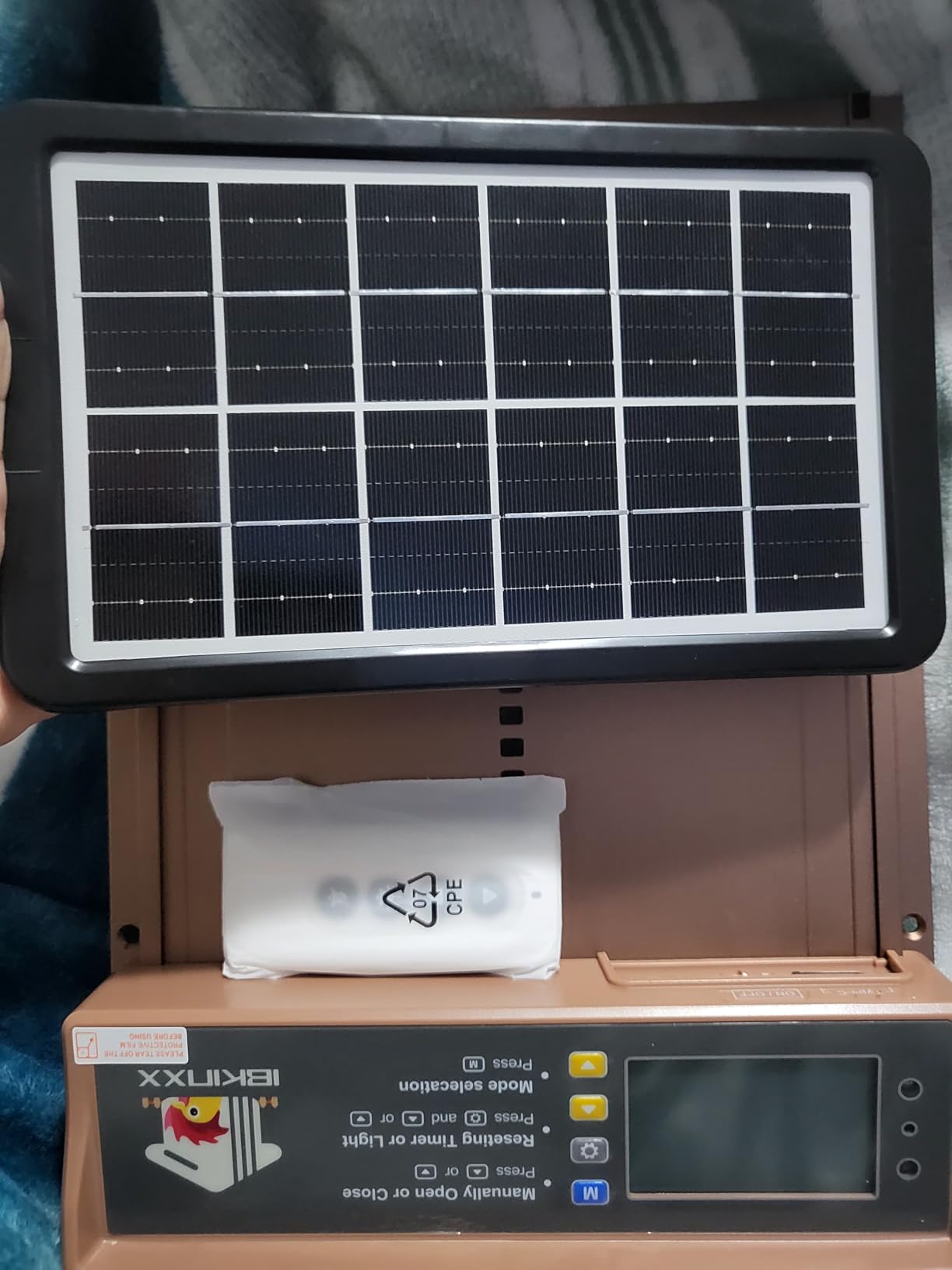 Automatic Chicken Coop Door Solar Powered, LCD Display Chicken Door with Timer & Light Sensor, 4 Modes Automatic Chicken Door Solar, Anti-Pinch & Weather Proof Coop Door with Remote Control customer photo 2