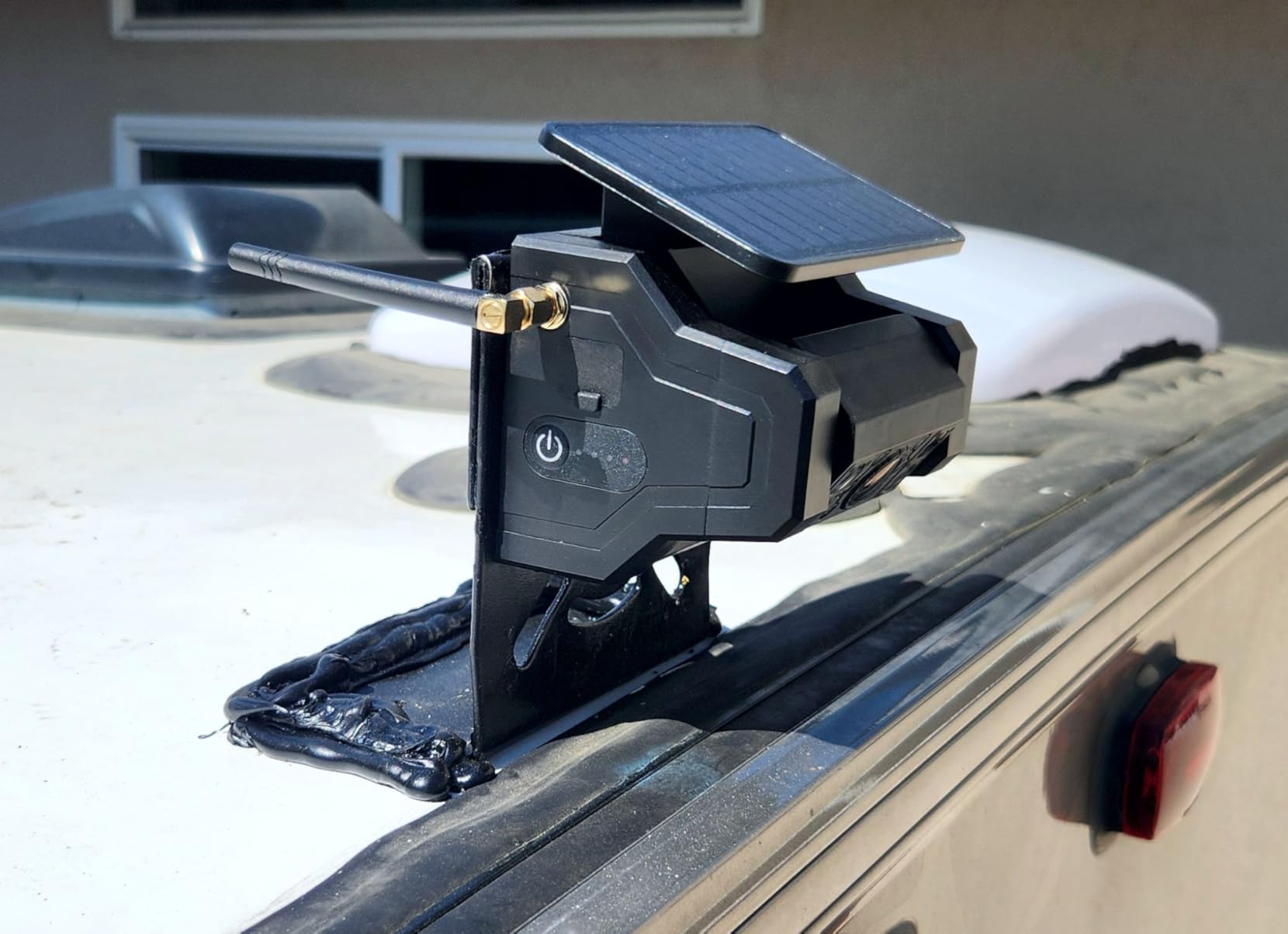 Wireless Backup Camera for Towable-RV: Magnetic No Wiring Setup Long Distance Signal for Thor/Forest River Series RVs - 7.3