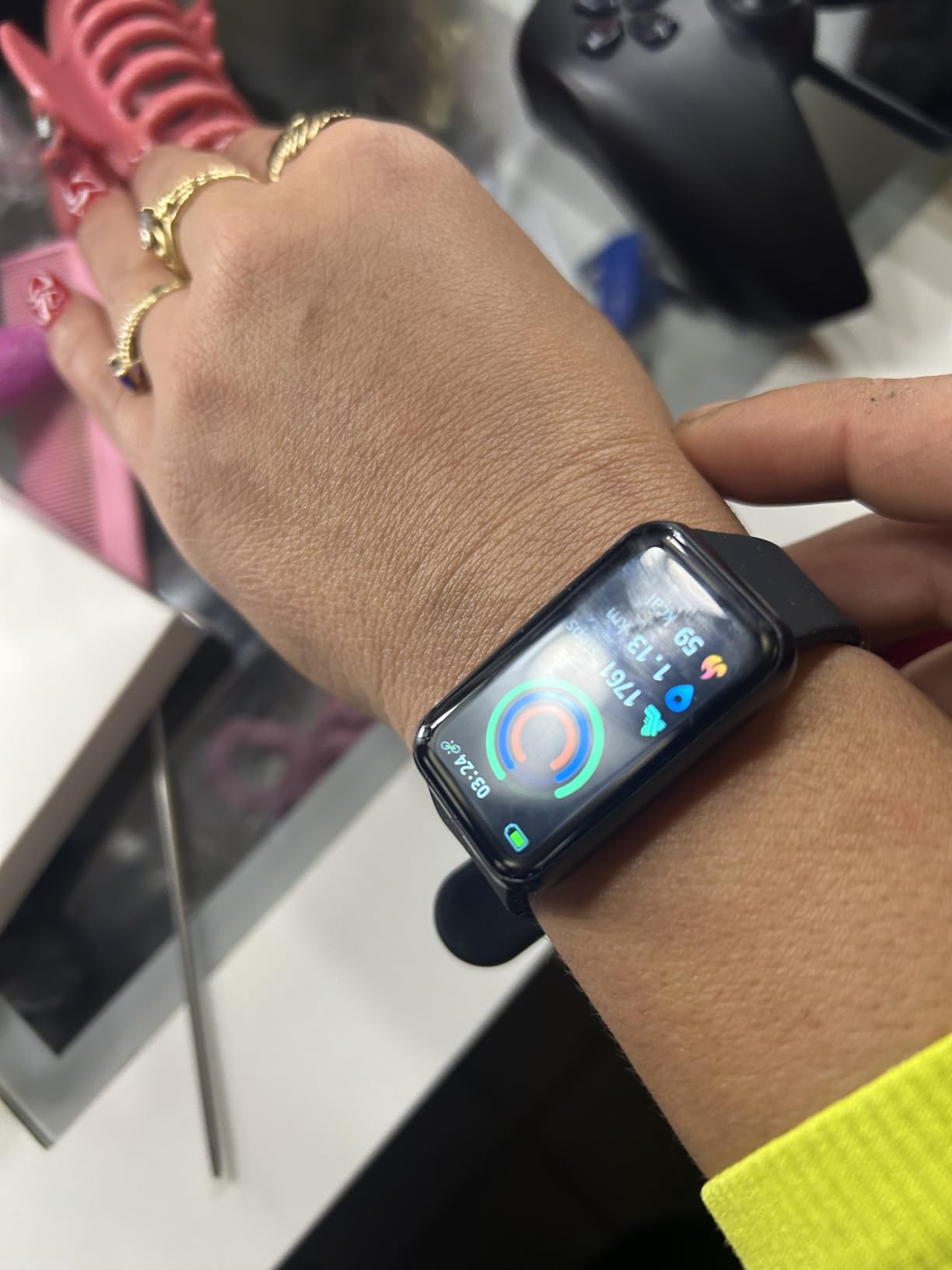 Fitness Smart Trackers with 24/7 Health Monitoring, Heart Rate Sleep Blood Oxygen Monitor/Calorie Steps Counter Pedometer Activity Tracker/Smart Notifications for Men Women customer photo 1