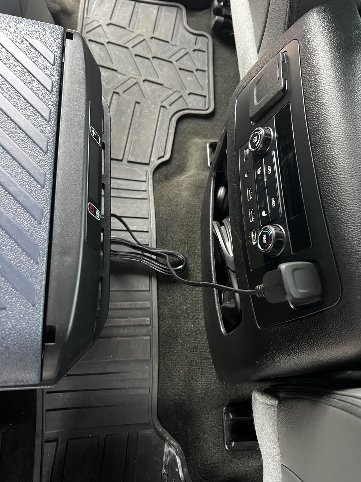 BODEGA 12 volt Car Refrigerator - 26QT Portable Freezer IPX4 Waterproof Car Fridge Electric Cooler Ultra-Quiet for Truck Van Camping Travel 12/24V DC 110~240 Volt AC,-4F~68F customer photo 2