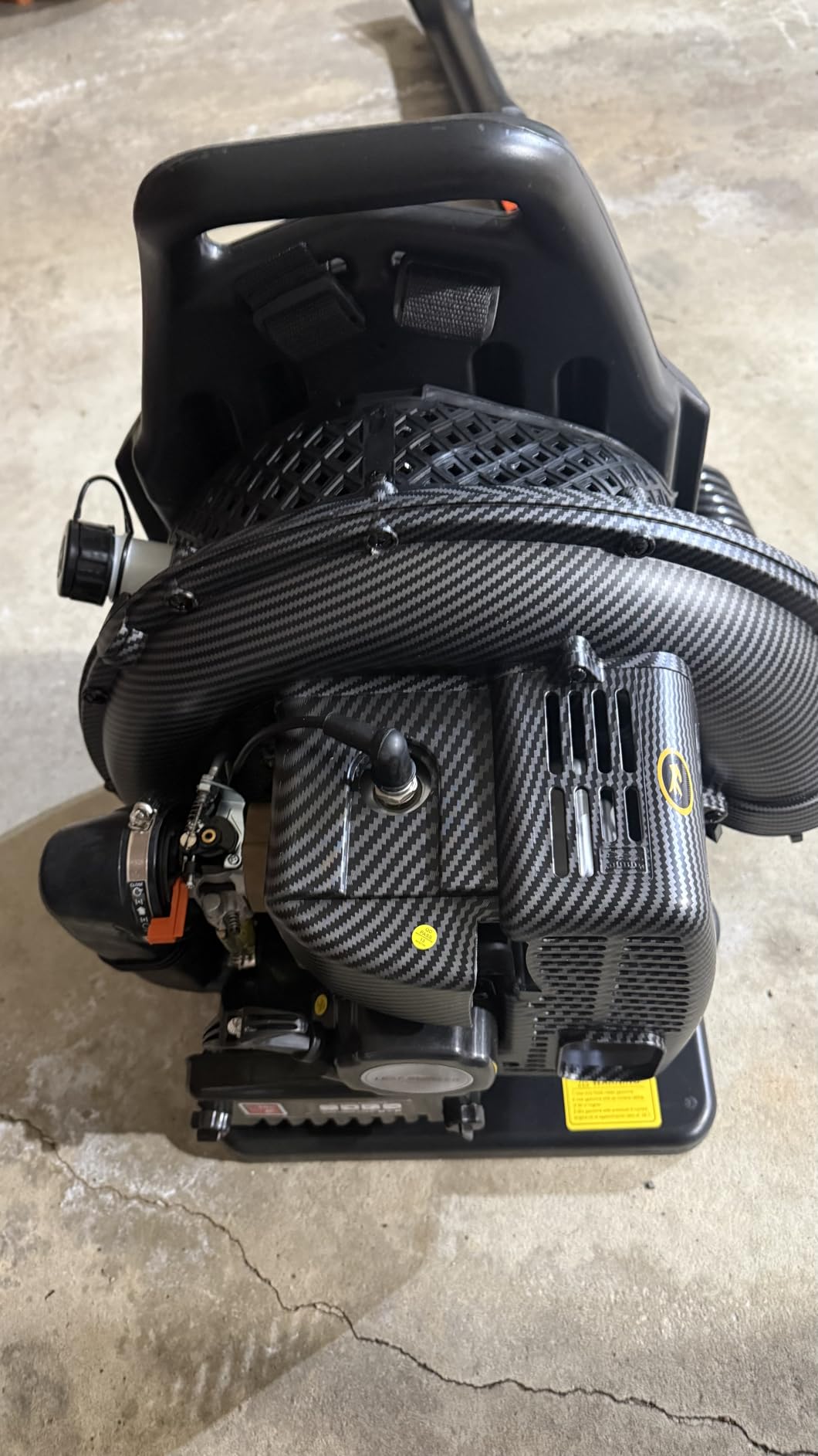 72CC Gas Backpack Leaf Blower - 2-Stroke Handheld-Class V Engine, 230 MPH 760 CFM, Adjustable Speed, Low Noise & Ergonomic Design, Cruise Control for Fast Yard Cleanup (Black) customer photo 1