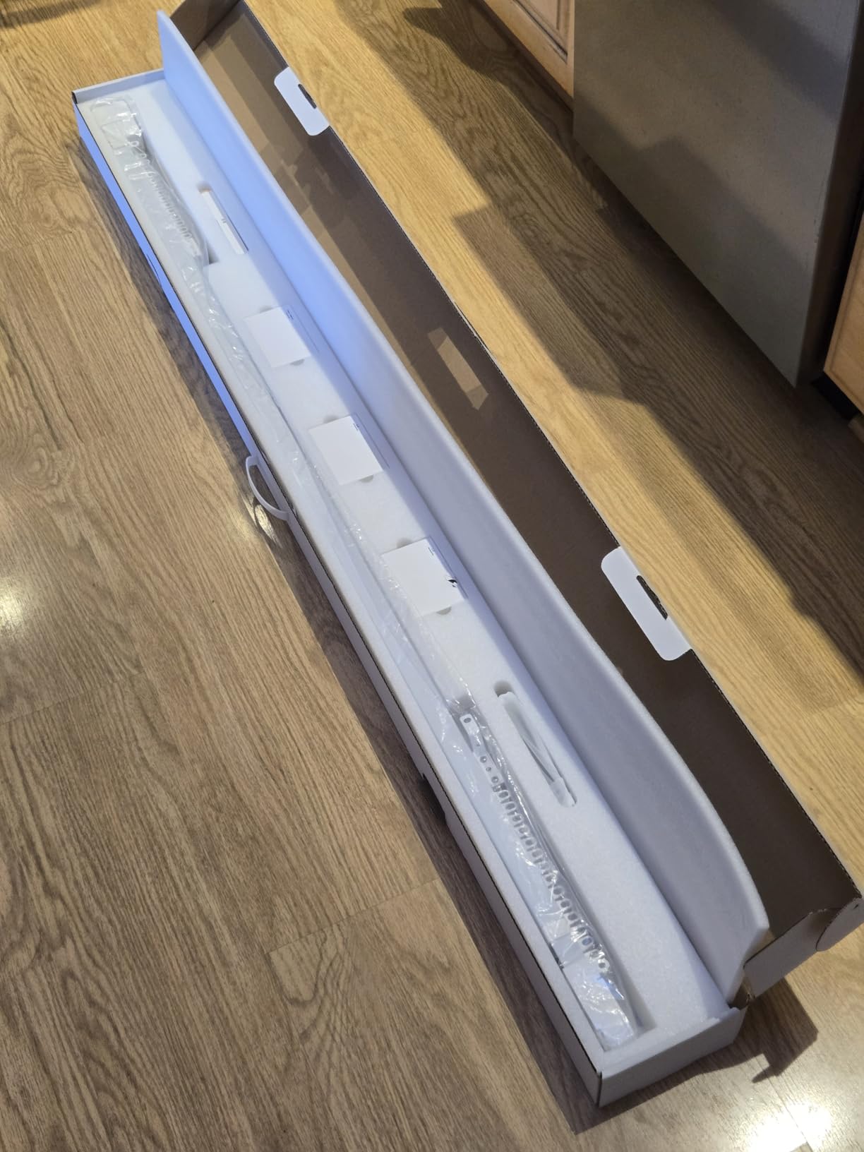 Remac M1 Smart Matter Curtain Track System, Ceiling & Wall Mount, Telescoping Motorized Rail Works with Apple HomeKit, Alexa, Google for Bedroom, Living Room & Smart Home Upgrade (up to 114 inches) customer photo 1