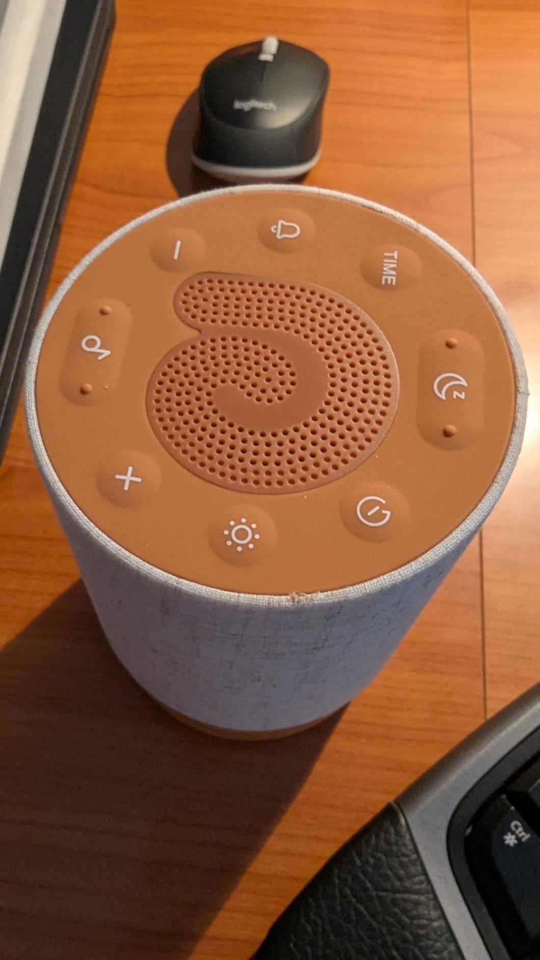 Dreamegg Sunrise Alarm Clock - Sound Machine with Alarm Clock & Wake Up Light, 29 Soothing Sounds, Dimmable Display, White Noise Machine for Bedroom, Heavy Sleepers, Adults & Kids customer photo 1