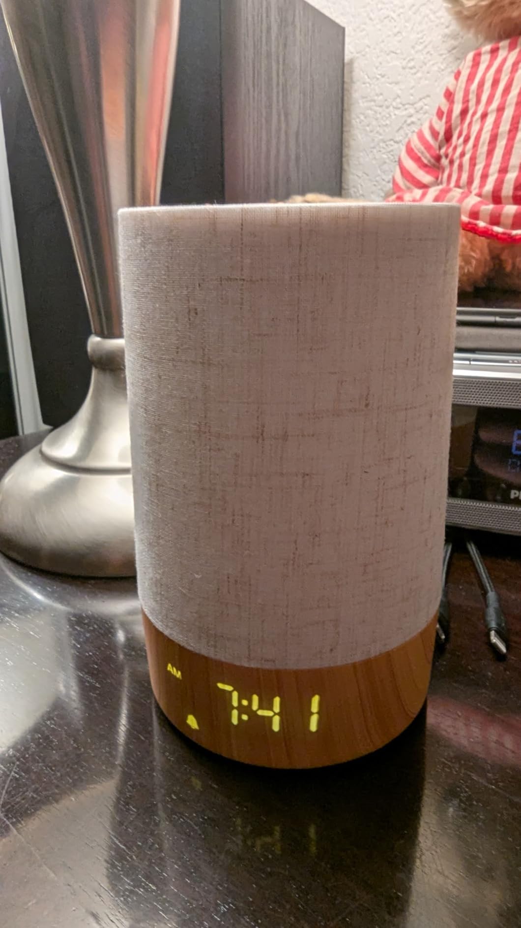 Dreamegg Sunrise Alarm Clock - Sound Machine with Alarm Clock & Wake Up Light, 29 Soothing Sounds, Dimmable Display, White Noise Machine for Bedroom, Heavy Sleepers, Adults & Kids customer photo 2