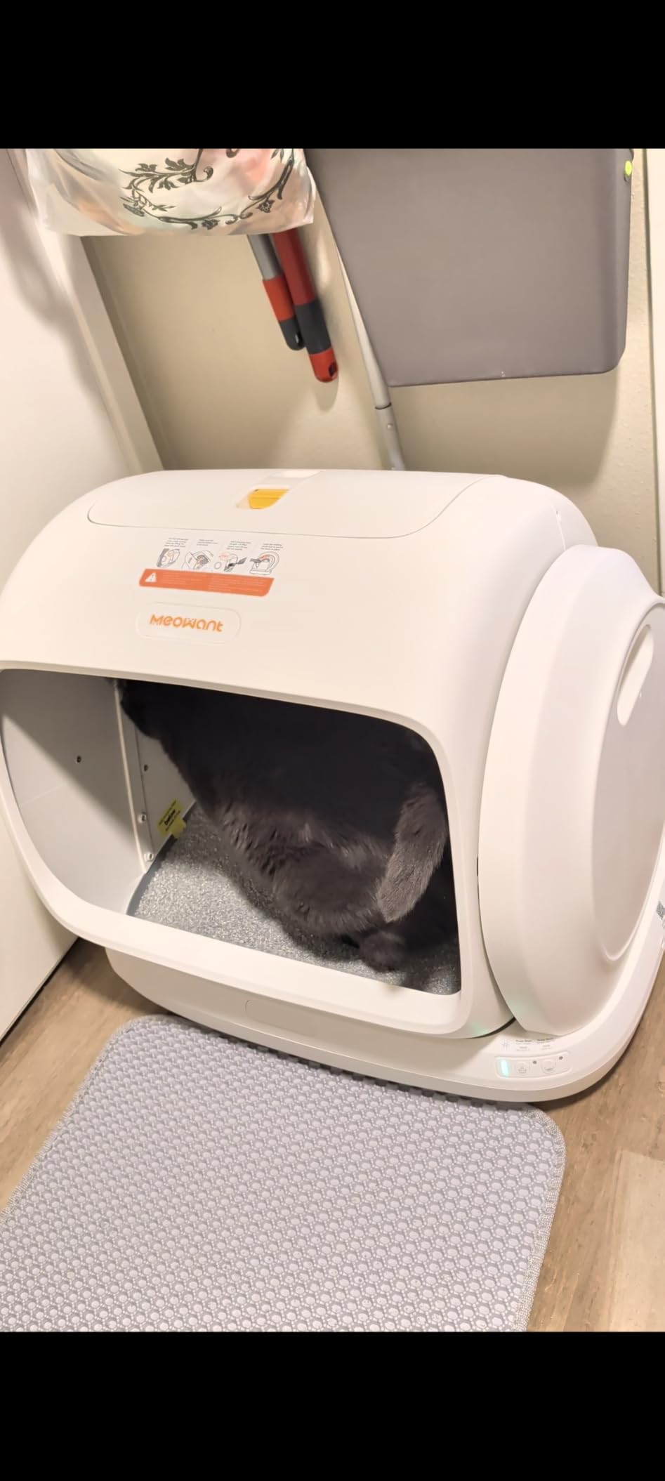 MeoWant Self-Cleaning Cat Litter Box, 106L Extra-Large Space Low Entrance Automatic Cat Litter Box Perfect for Multiple Cats, Safety Sensor, Anti-Pinch, APP Control, Odor Free with Mat & Liner customer photo 2