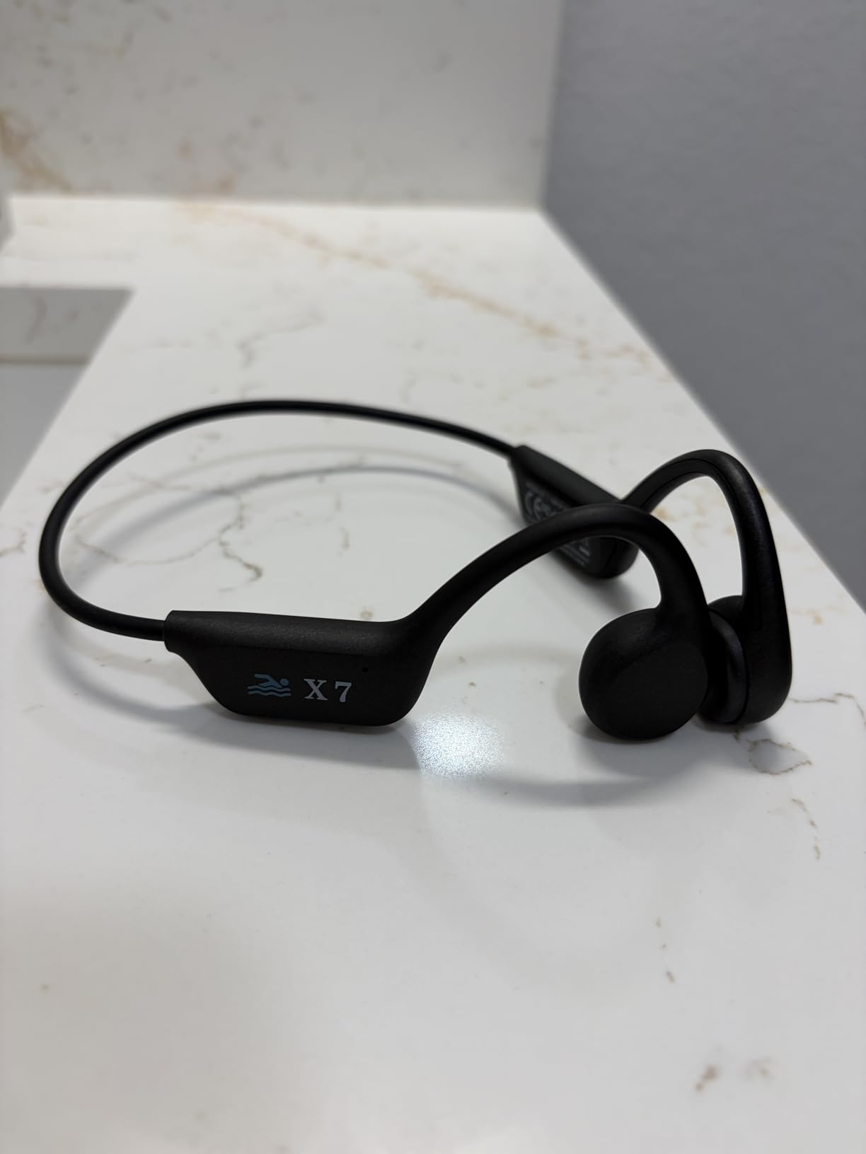 SAMVEK Swimming Headphones Bone Conduction Headphones, IP68 Waterproof Wireless Earphones built-in MP3 player 32G Memory,Underwater Swimming Headphone, Bluetooth 5.4 Open Earphone for Running, Cycling customer photo 1