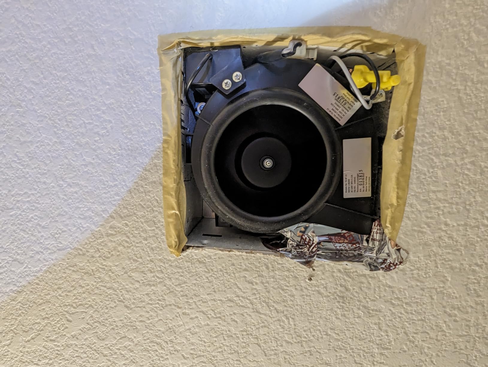 Tech Drive Bathroom Fan - 160 CFM, 1.0 Sone, No Attic Access Needed, 6-Inch Duct Very Quiet Ventilation Exhaust Fan with Humidity Sensor, Easy to Install Ceiling Mounted, White customer photo 1