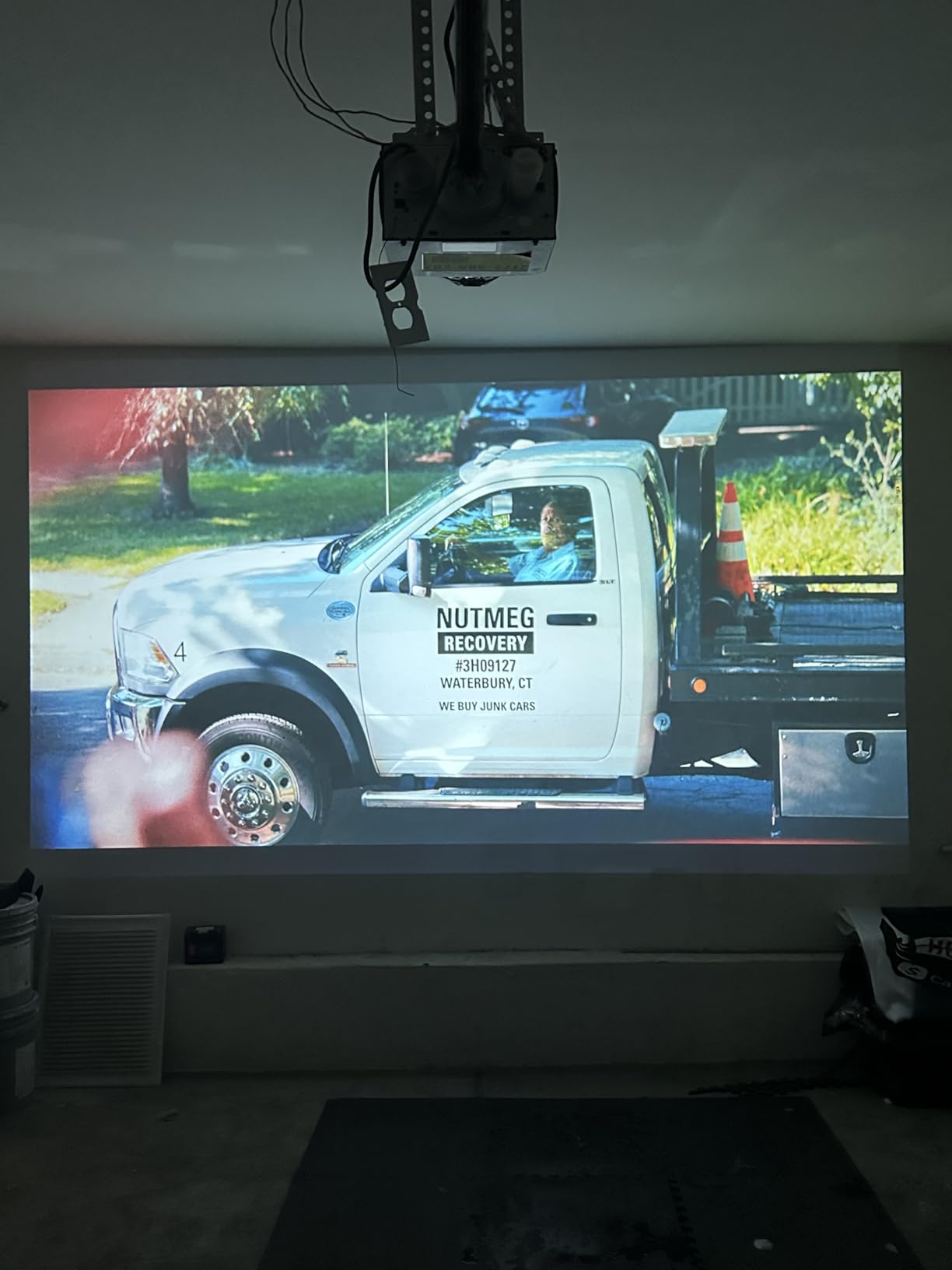 Goiaey Smart 4K Projector with WiFi and Bluetooth, 10,000+ Licensed Apps/Live TV/HDR10+/65W Dolby Audio, 3500ANSI Outdoor Projector with 360° Stand, Auto Focus, Auto Keystone customer photo 2