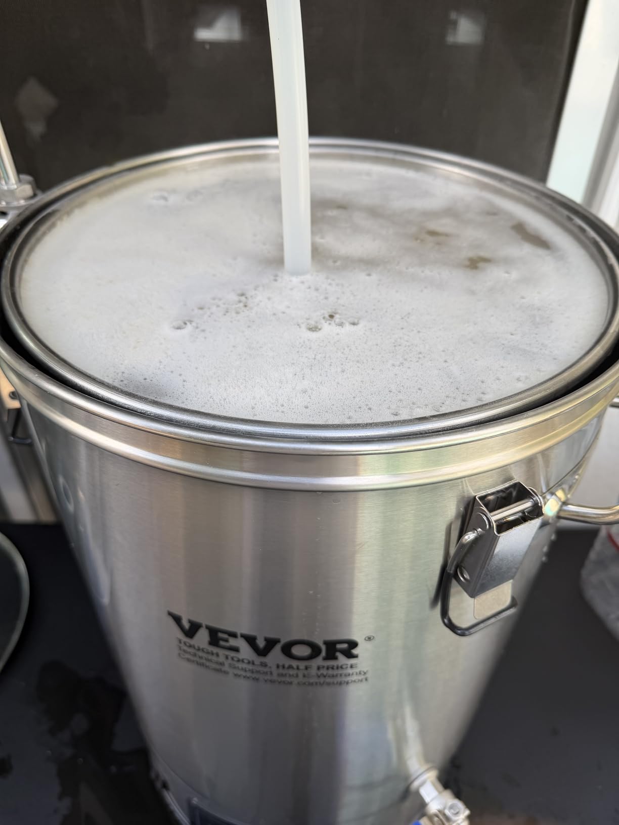 VEVOR Beer Brewing Equipment, 8 Gal/30L 304 Stainless Steel Home Beer Brewer, 1500W All-in-One Home Brewing Kit with Tall strainer, Integrated Inner Barrel & Reinforced Handle customer photo 1