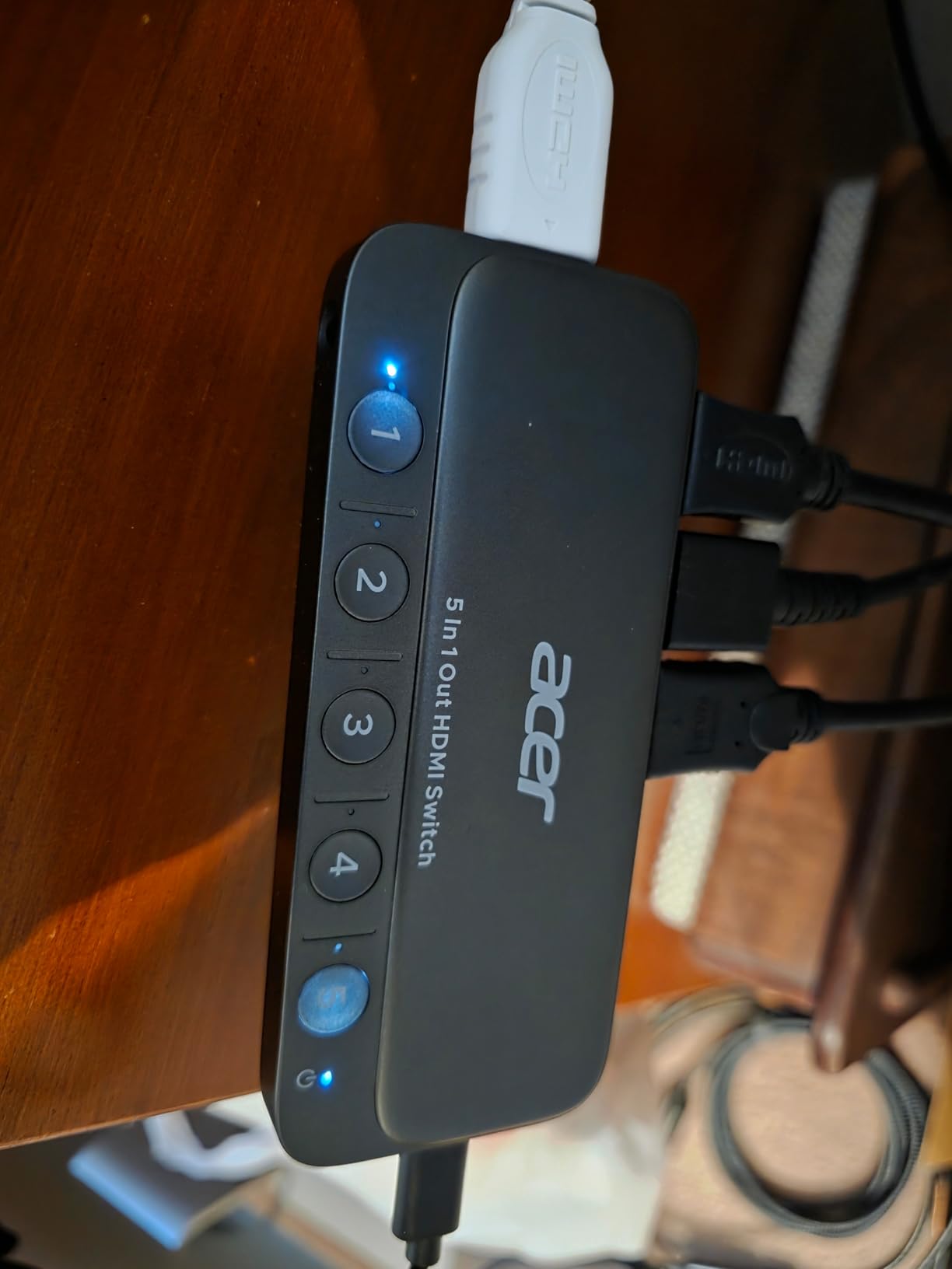 acer HDMI Switch 5 in 1 Out [4K@60Hz, HDMI 2.0, HDCP 2.3, HDR] Switcher with Remote, Supports DTS, Dolby, Work for PS5/Xbox/Switch/Roku/TV Stick/Projector customer photo 1