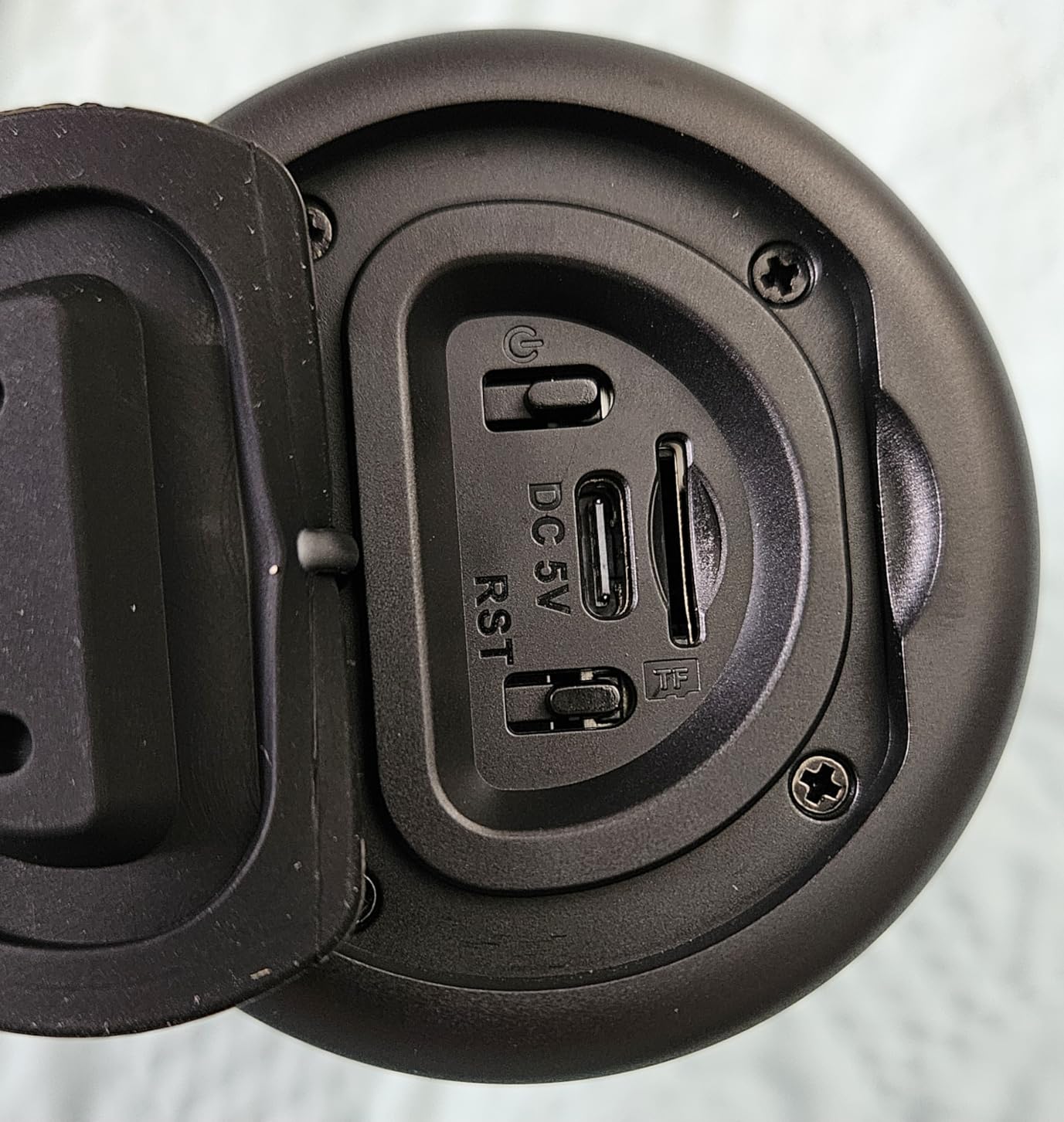 Floodlight Camera with Solar Panel, 4MP Battery Powered Security Cameras for Home Security, 2 Way Audio, PIR Motion Sensor, 2.4G/5G Dual Band WiFi, SD/Cloud Storage customer photo 1