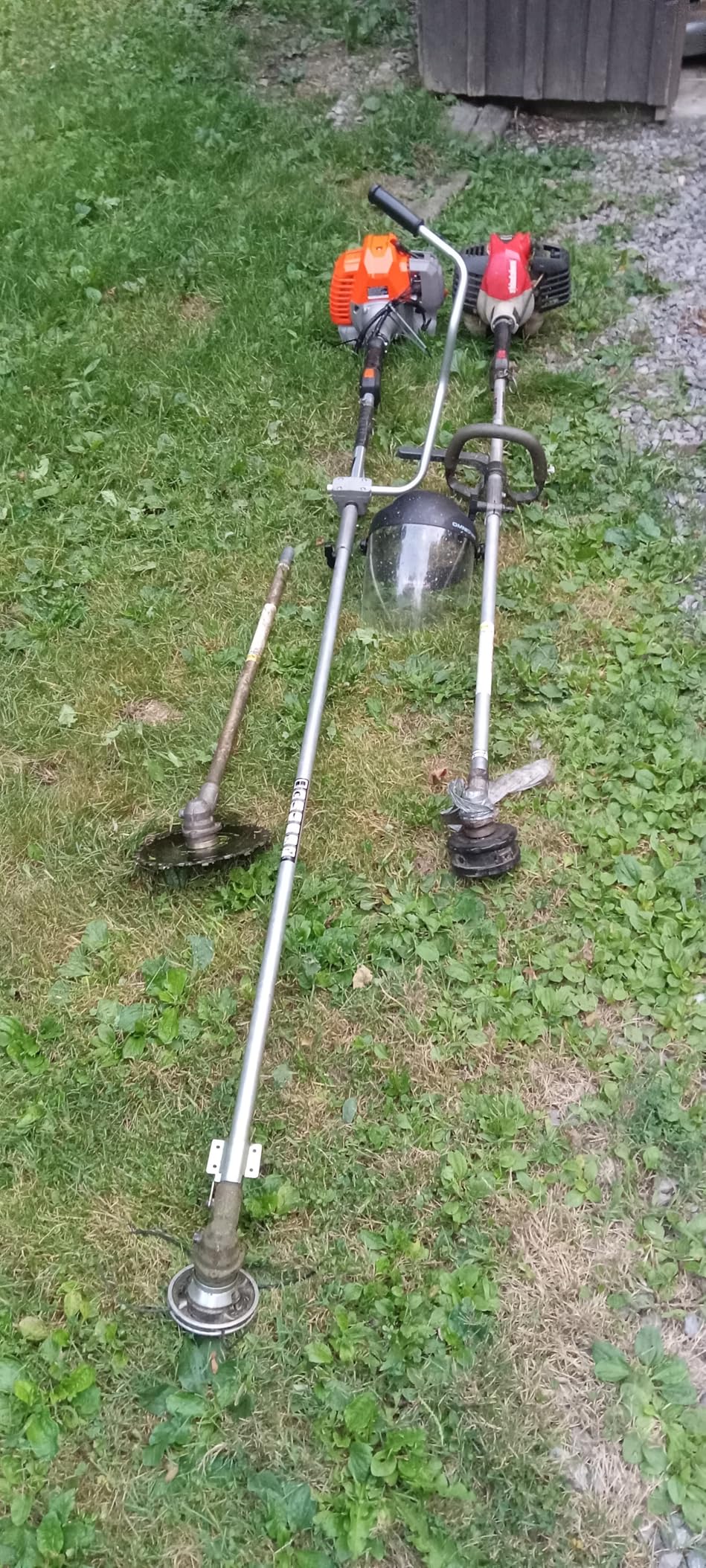 PROYAMA 25.4CC Gas Weed Wacker Eater, 2-Cycle Powerful Brush Cutter, String Trimmer with Easy Spool Trimmer Head, 17in Cutting Path with 40T Alloy Blade & Shoulder Straps for Yard Garden Care customer photo 1