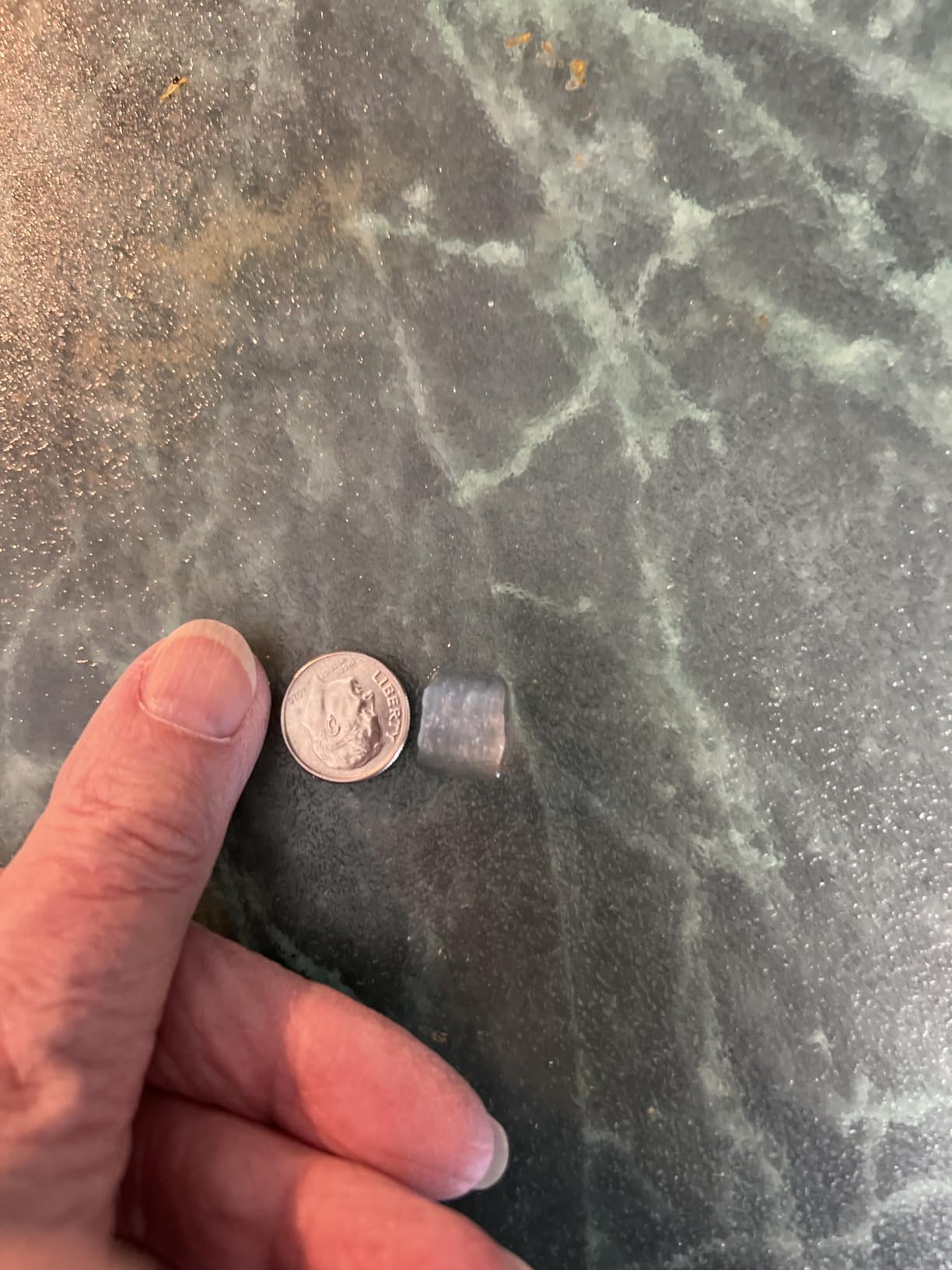 EUHOMY Nugget Ice Maker Countertop with Handle, Ready in 6 Mins, 38lbs/Day, Removable Top Cover, Self-Cleaning, Portable Chewable Ice Maker with Basket, Scoop, for Home/RV/Party/Camping (Black) customer photo 2