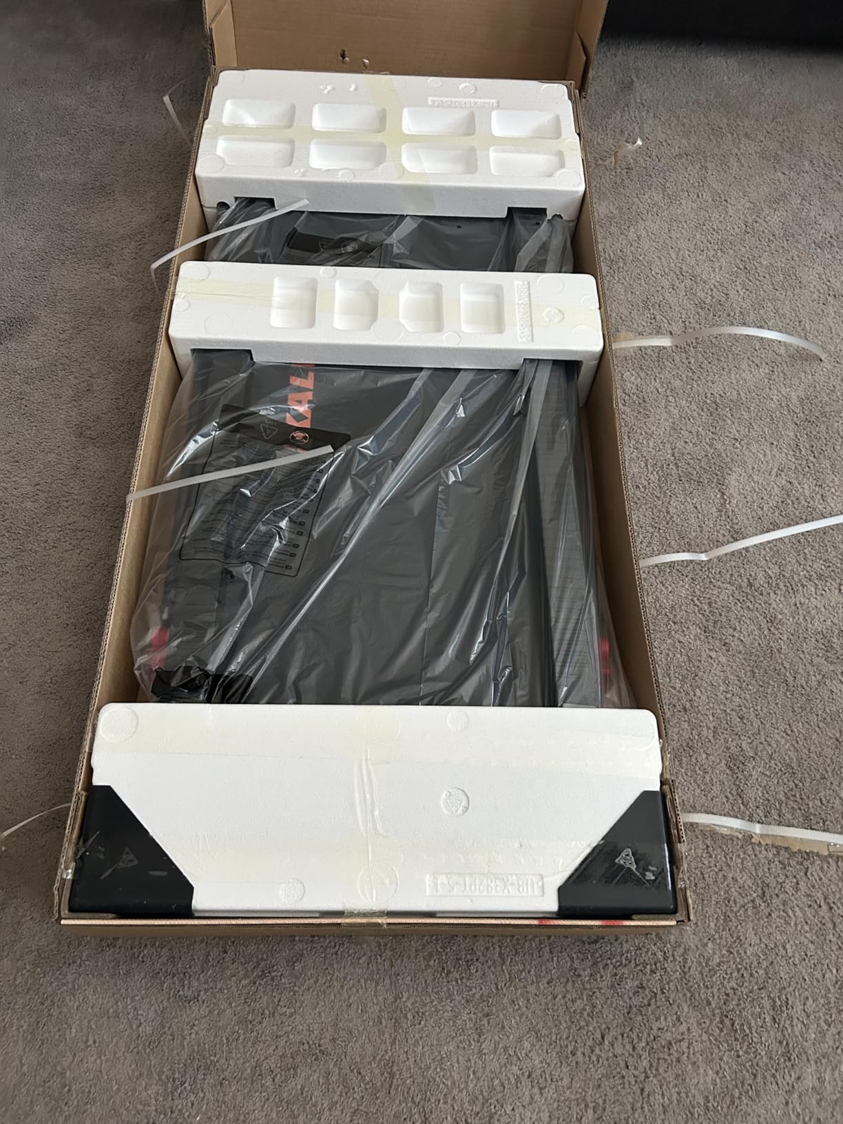 Treadmill with Speaker, 6-in-1 7.5MPH Foldable Treadmill for Home with App Compatible, Walking Pad with 10% Incline, LED Display, 3.0HP Brushless Drive customer photo 1