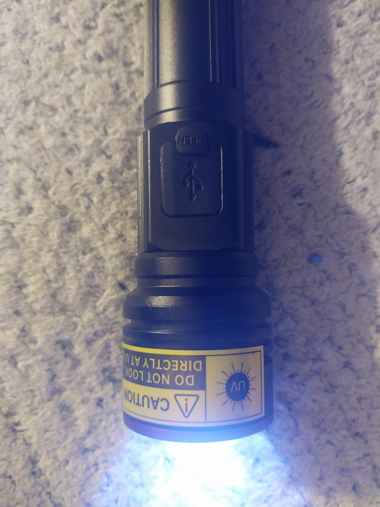 365nm UV Flashlight Rechargeable, Black Light Flashlight with LCD Display, Powerful Ultraviolet Lights for Pet Urine Detection, Resin Curing, Rockhounding, Scorpion, Uranium Glass, A/C Leak customer photo 1