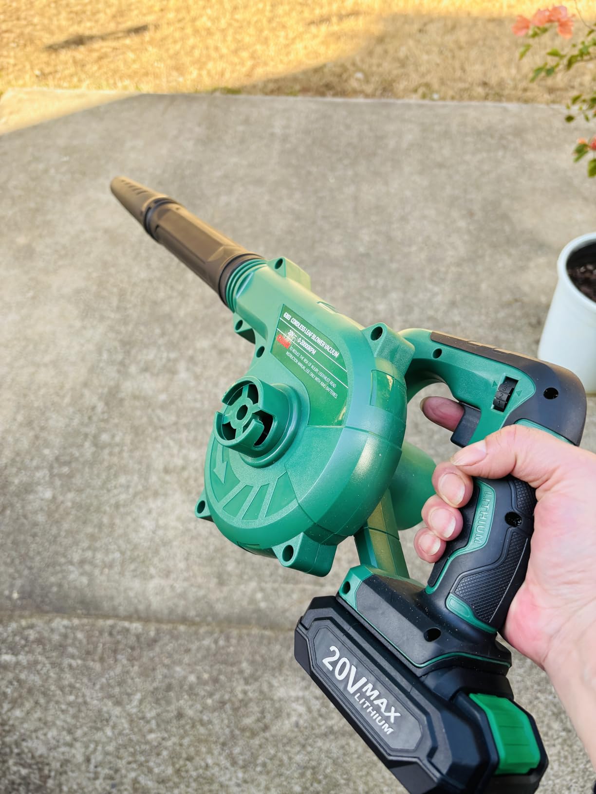 K I M O. Cordless Leaf Blower and Vacuum Combo 4 In 1, 3 Nozzles for Inflation and Deflation, 190MPH/260CFM, Smart Panel with 3 Modes, 20