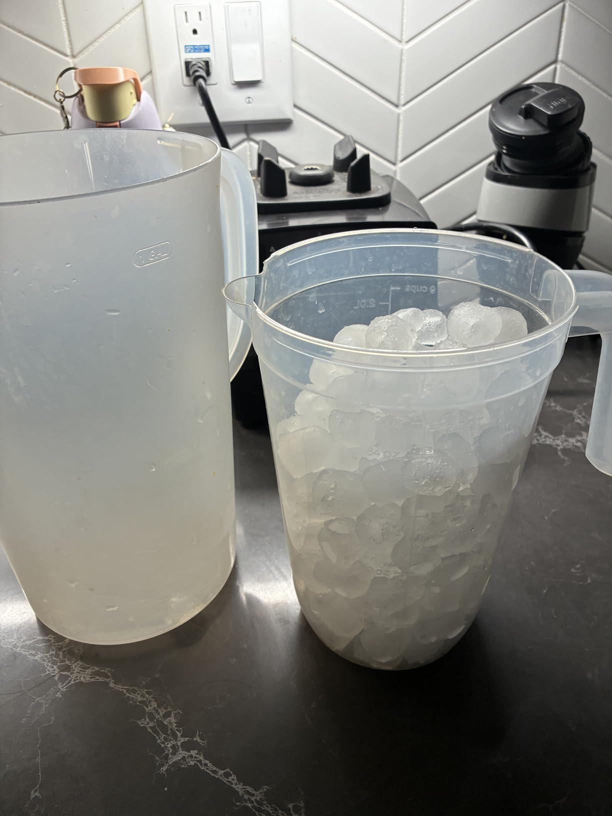 Aeitto Ice Maker Countertop 26lbs/24H, Ice Machine 8 Ice Cubes Ready in 6 Mins, 2 Sizes of Bullet Ice Portable Ice Makers with Basket & Scoop, Auto Self-Cleaning for Home/Kitchen/Office Stainless customer photo 1