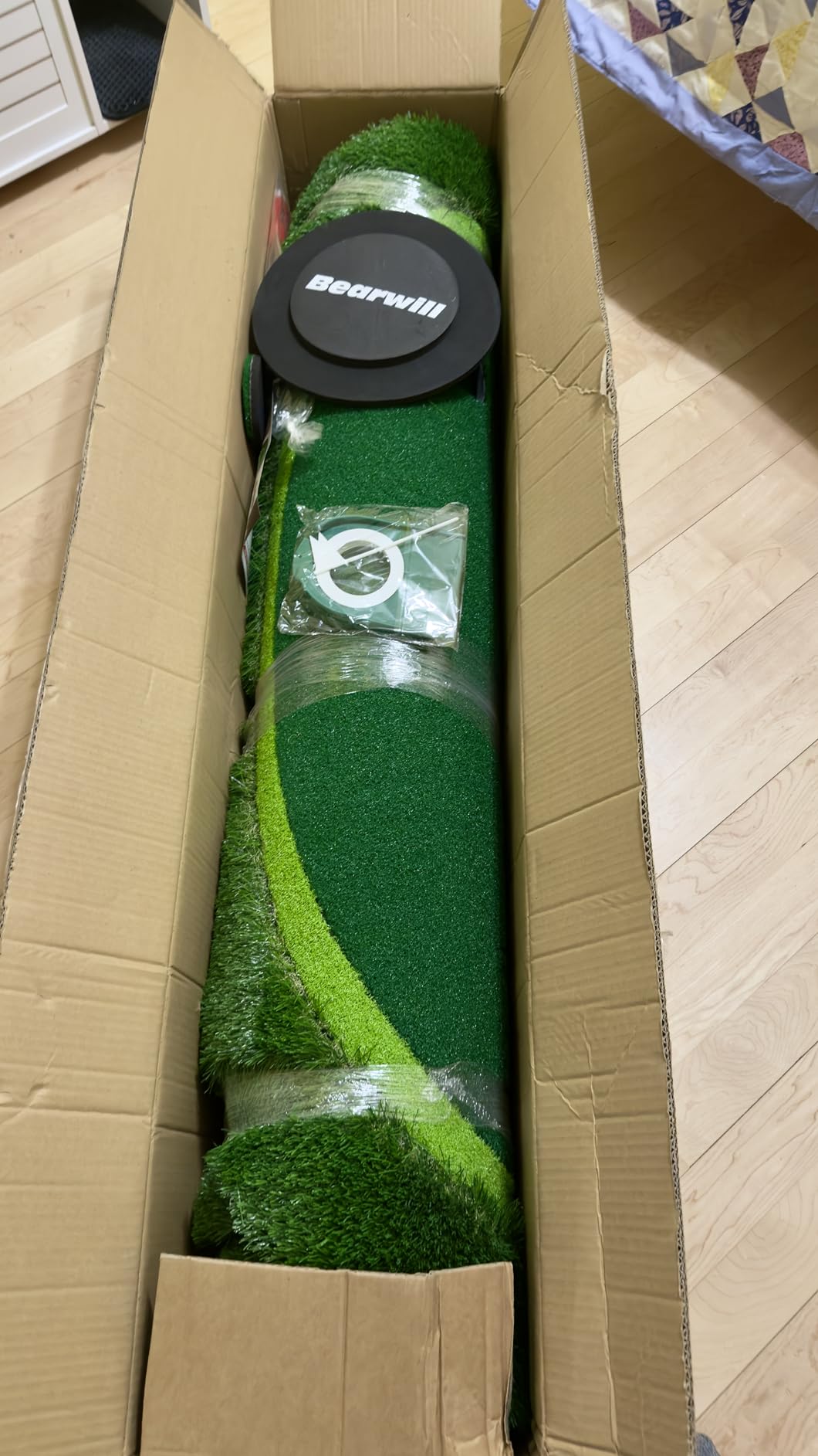 Bearwill Golf Putting Green,5ft x 10ft Golf Practice Putting Mat,Professional Large Golf Training Mat for Indoor Outdoor Garage Backyard customer photo 2