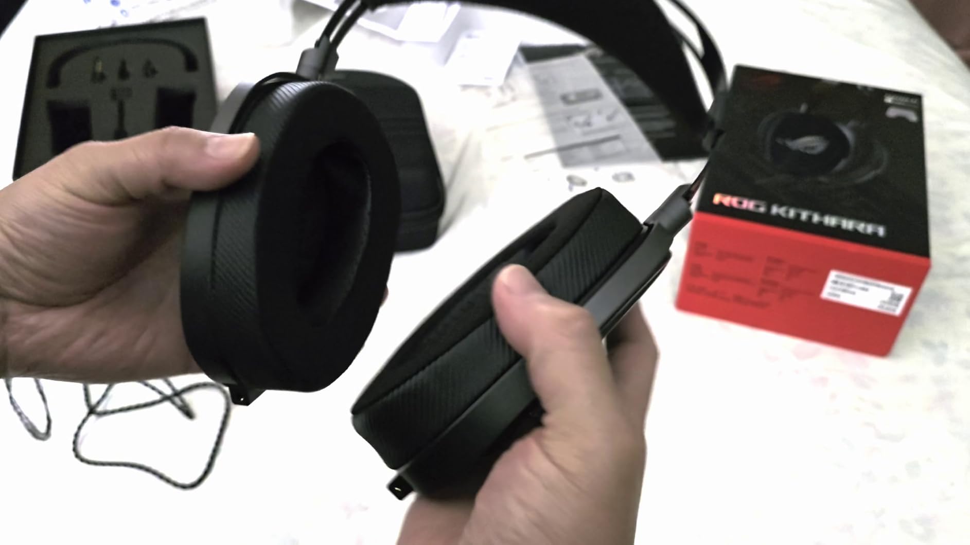 ASUS ROG Kithara Gaming/Audiophile Open-Back Wired Headphones with Mic - ROG-Tuned HIFIMAN Planar Magnetic Drivers, Adjustable Headband, Extra Ear Pads, Compatible with DACs, Amps, PC, Console, Mobile customer photo 1